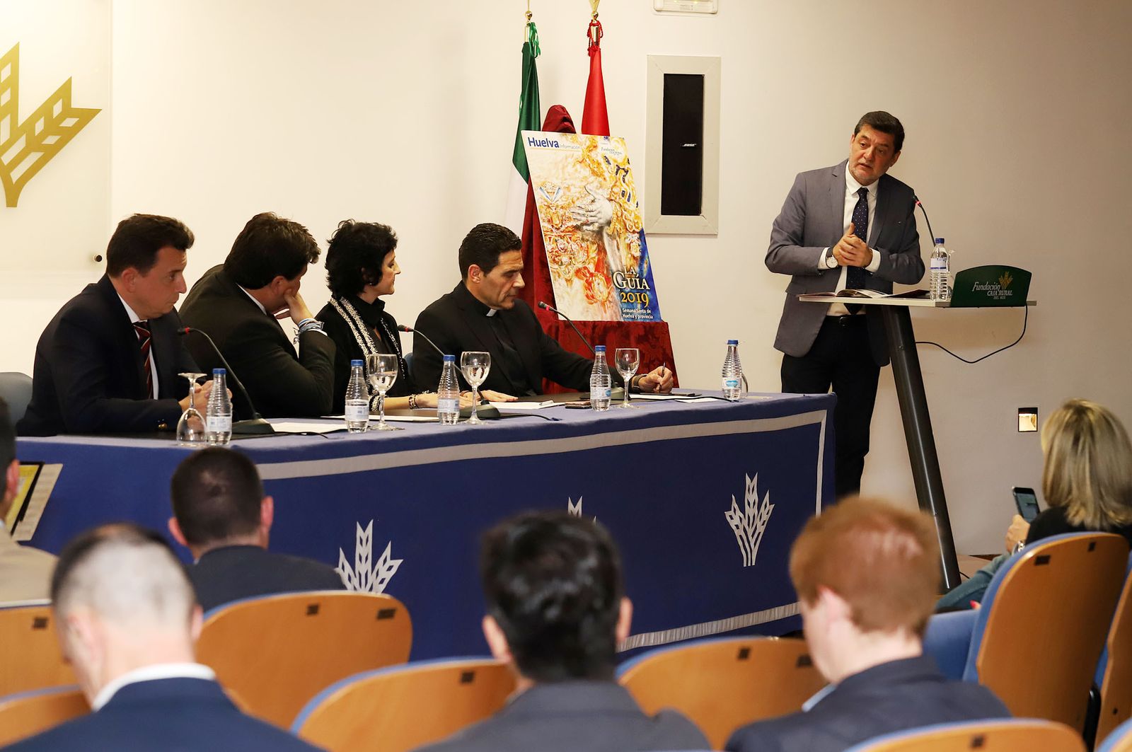 Imágenes de la presentación de la Guía de Semana Santa de Huelva Información