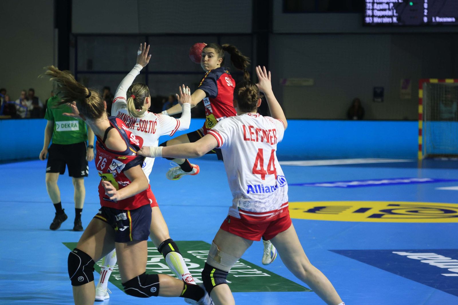 Las fotos del España-Austria del preeuropeo femenino de balonmano, en Algeciras
