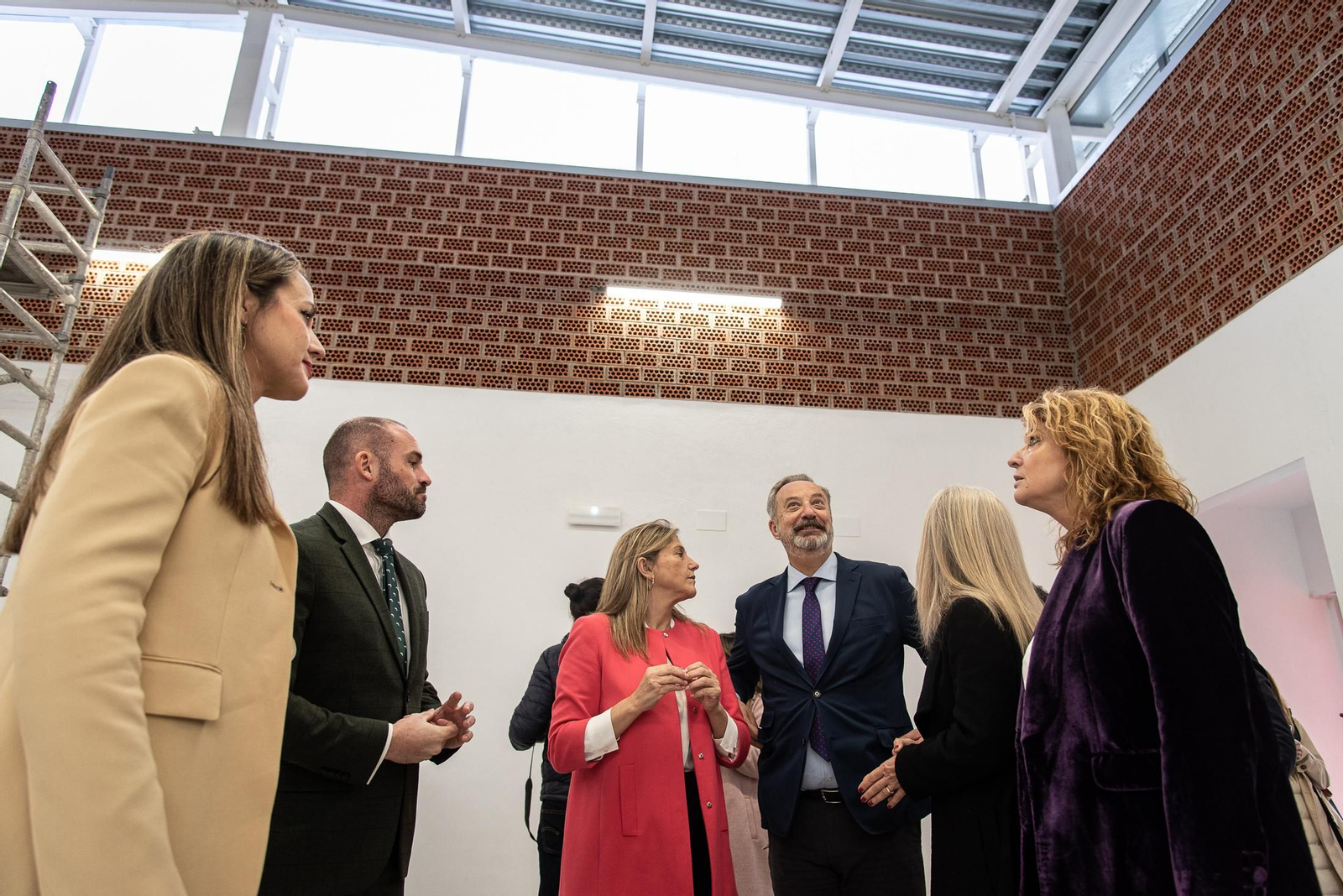 Imágenes de la visita de la Consejera de Desarrollo Educativo y Formación Profesional al nuevo colegio del Ensanche