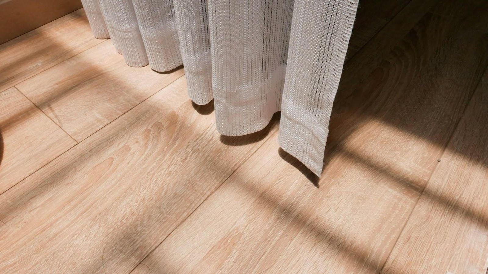 Suelo porcelánico imitación madera: la reforma que revaloriza tu vivienda