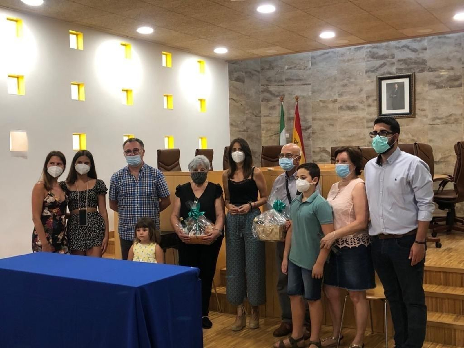 Diputación reconoce la aportación de los abuelos a la familia en la celebración de su día.