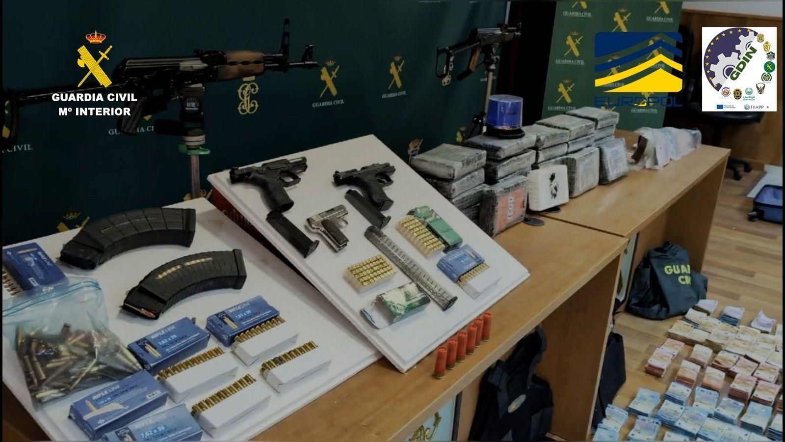 Material intervenido por la Guardia Civil en la macroperación