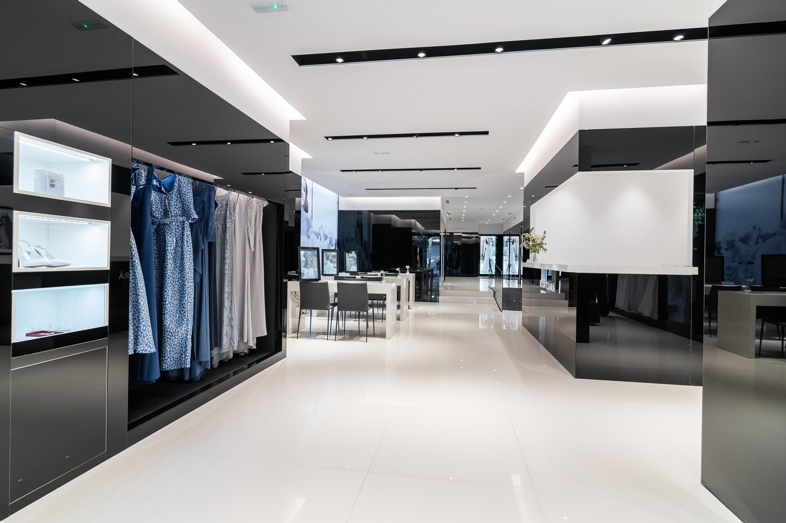 En imágenes: Así es por dentro la nueva boutique de Rosa Clará en Córdoba