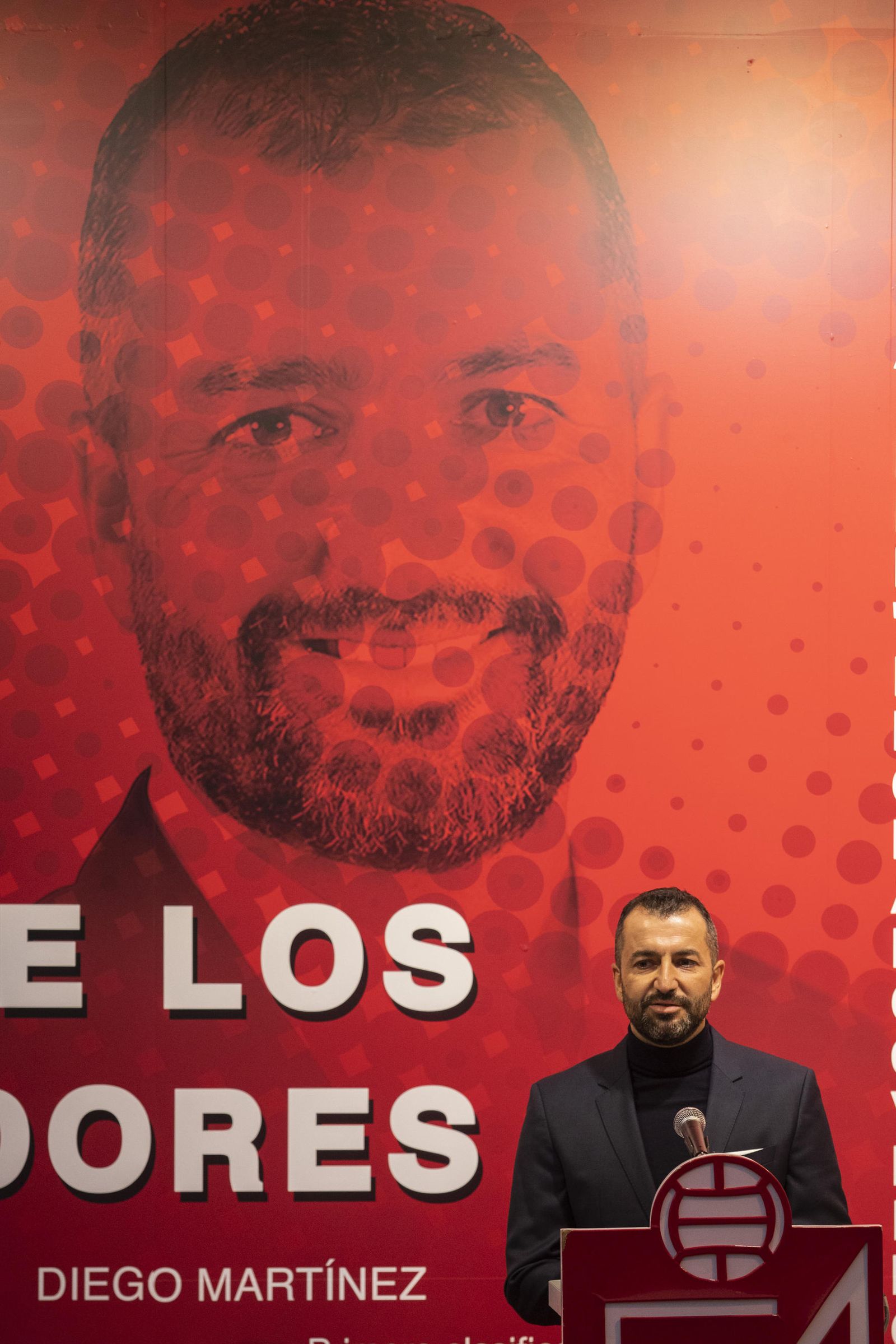 Fotos: Inauguración del espacio de Diego Martínez en la Puerta de los Entrenadores