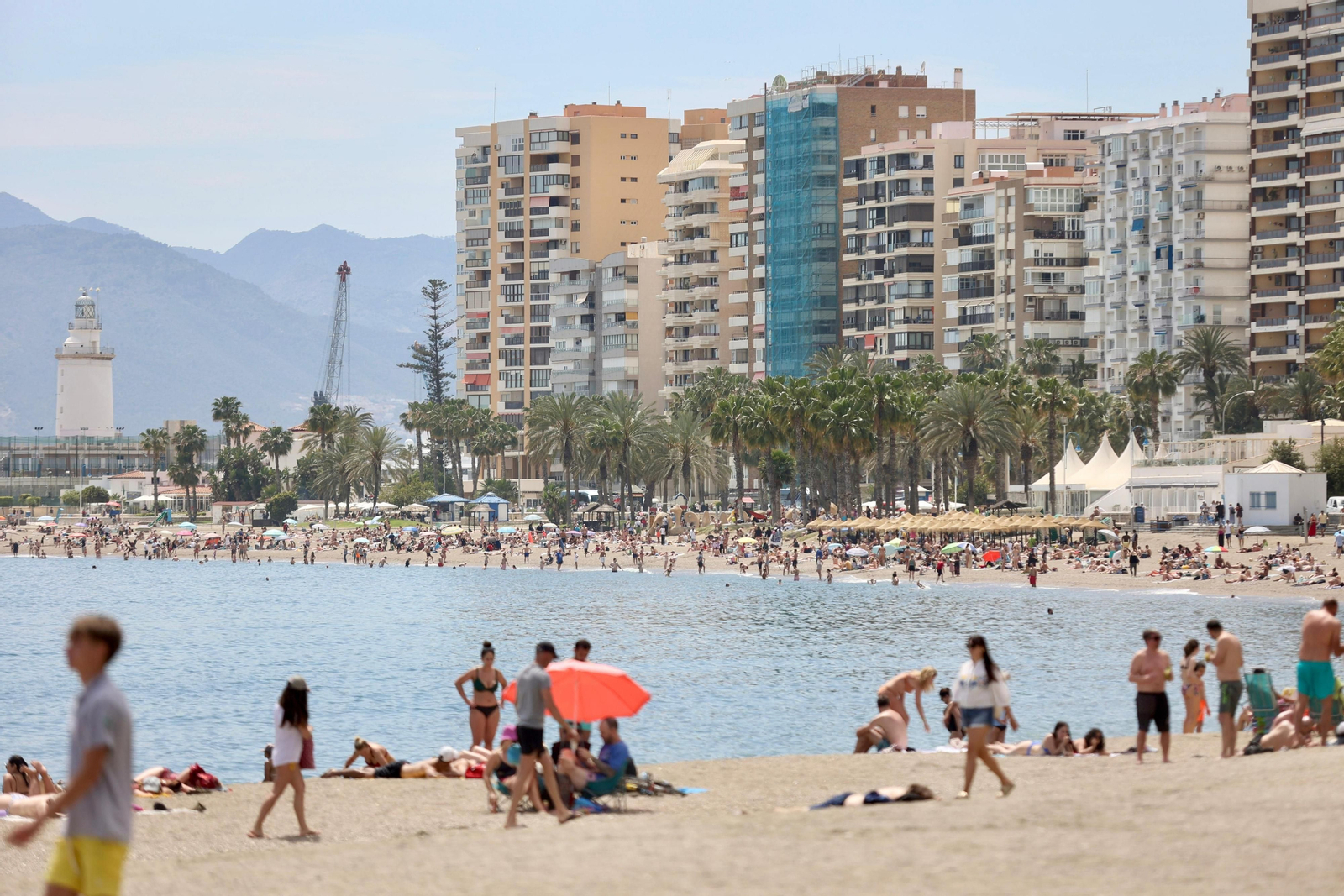 Playa de la Malagueta este domingo.
