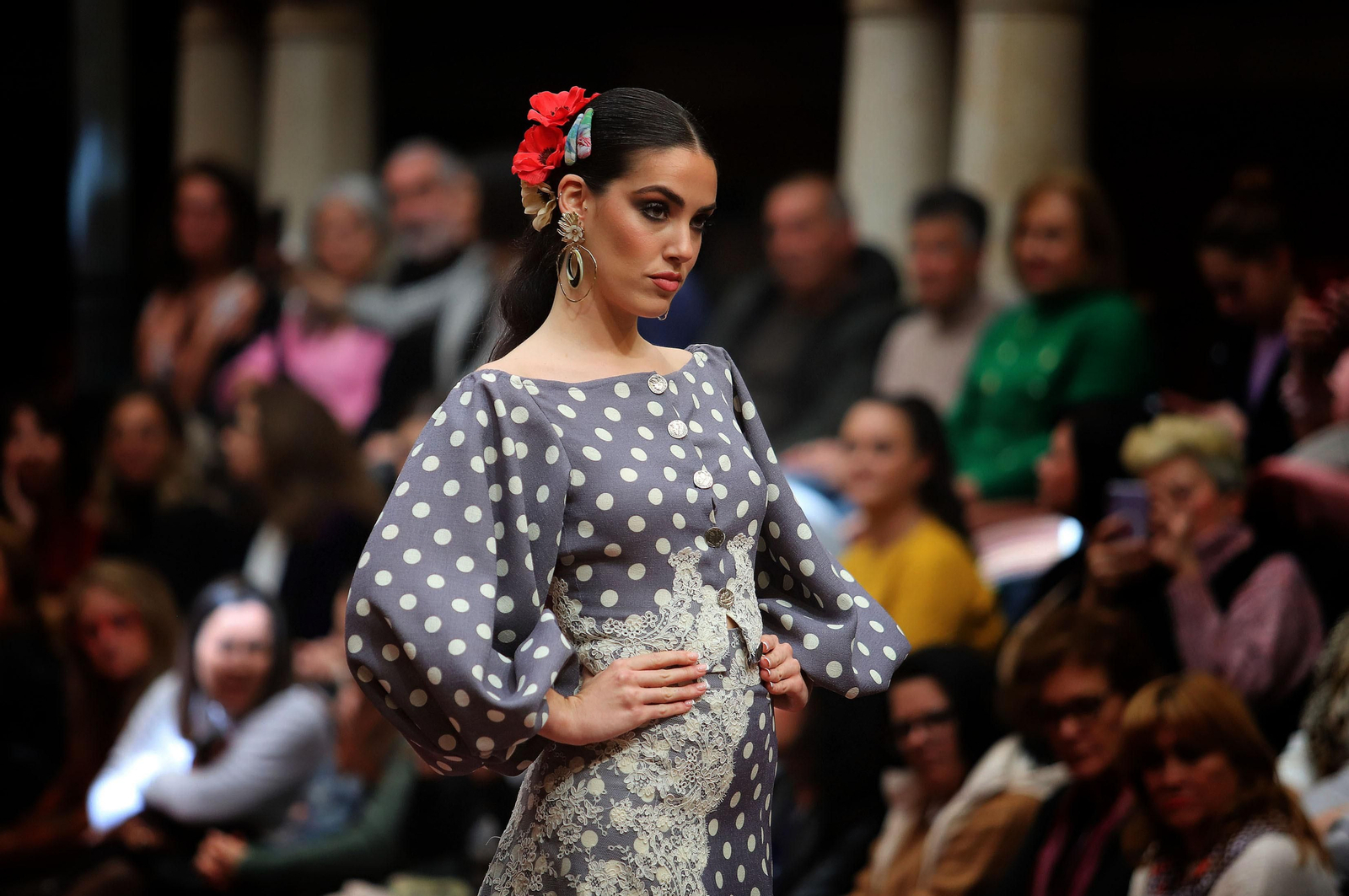 Huelva Flamenca 2023. Imágenes del desfile benéfico de El Ajolí a favor de Cruz Roja Española