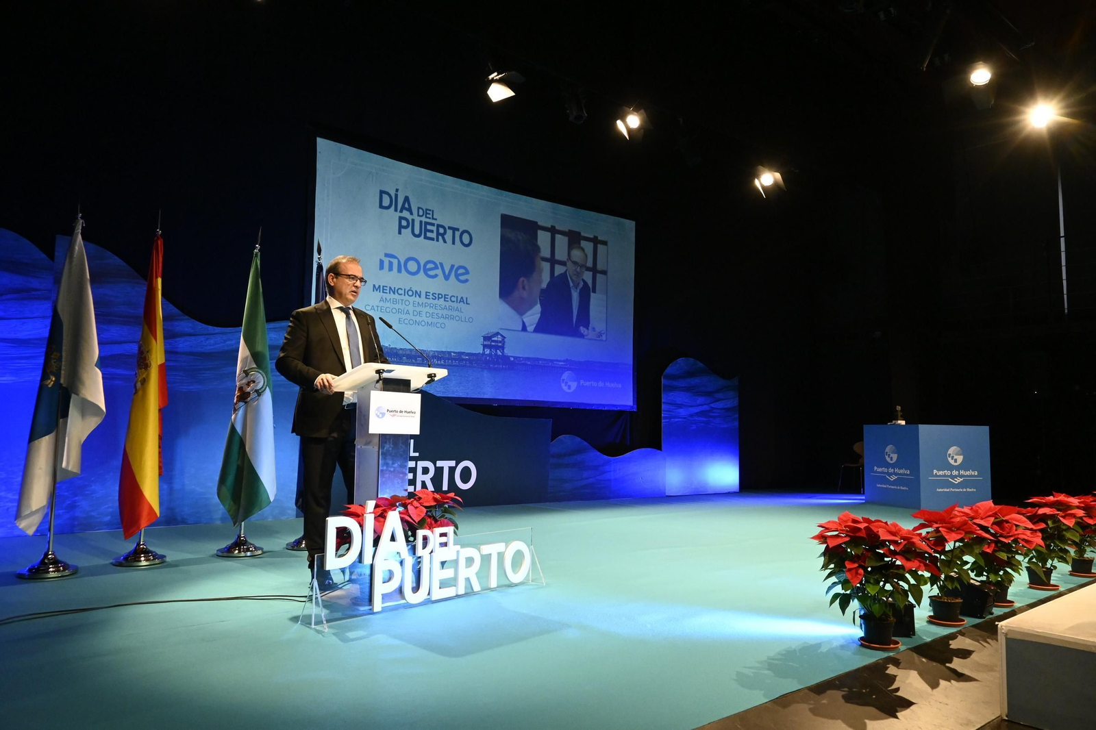 Imágenes del acto de celebración del Día del Puerto, en Huelva