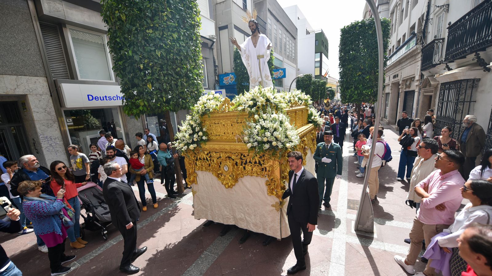 Fotos de la procesión del Resucitado en Algeciras