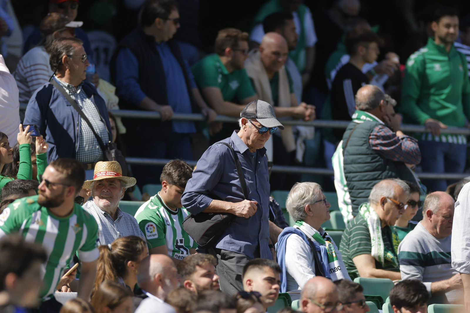 Búscate en las fotos del Betis-Mallorca