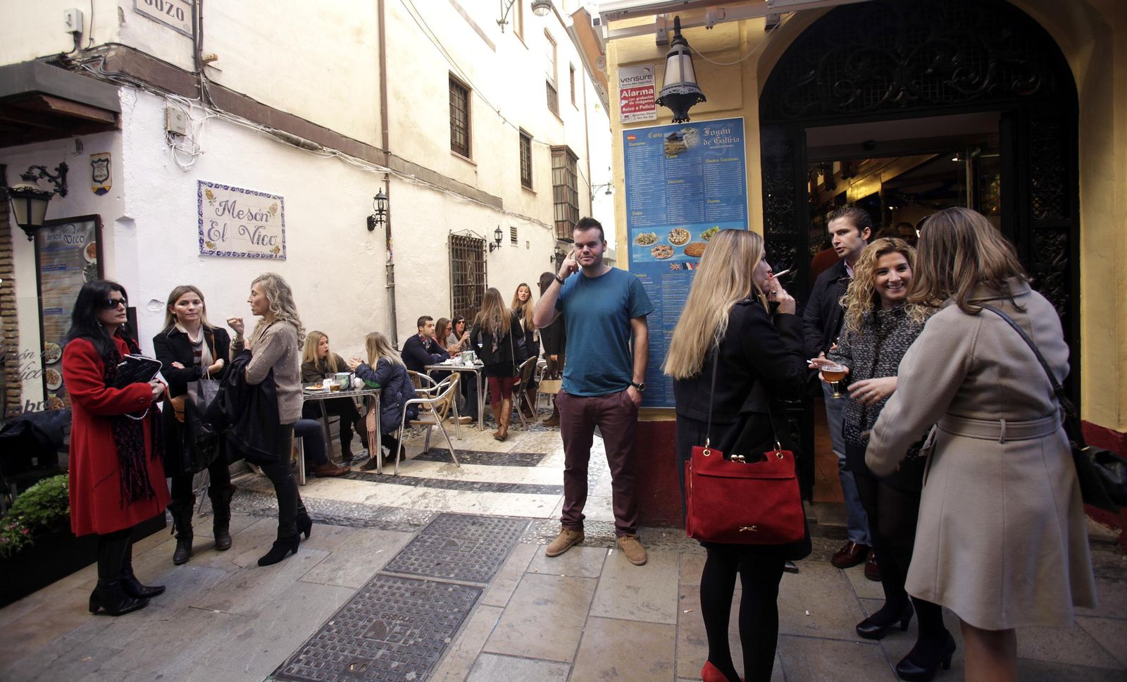 Los bares son el principal punto de encuentro en la Tardebuena.