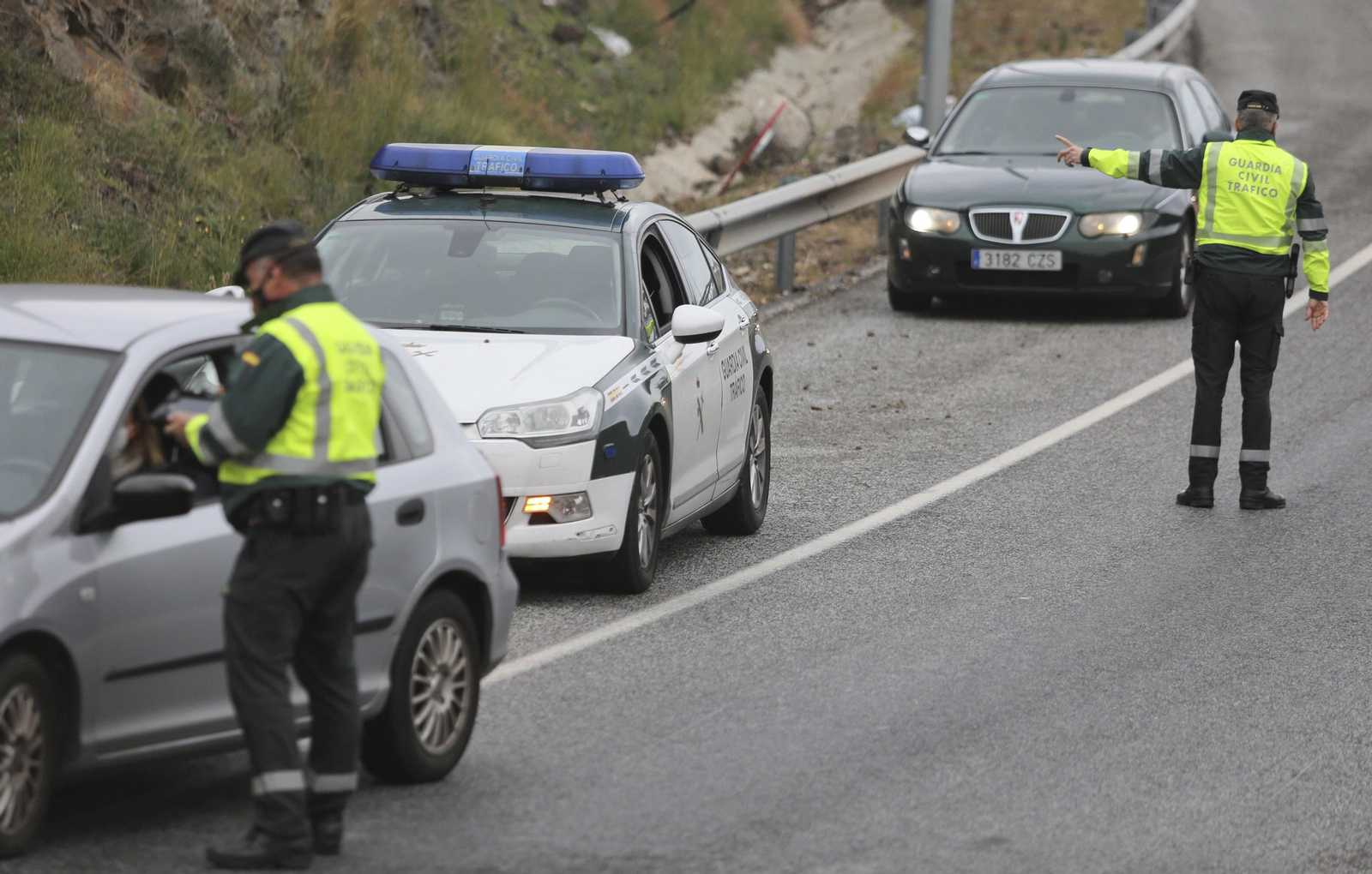 Uno de los controles de cierres perimetrales en la provincia.