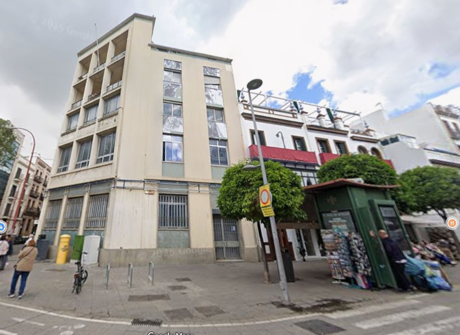 El antiguo edificio de Correos en San Jacinto 44