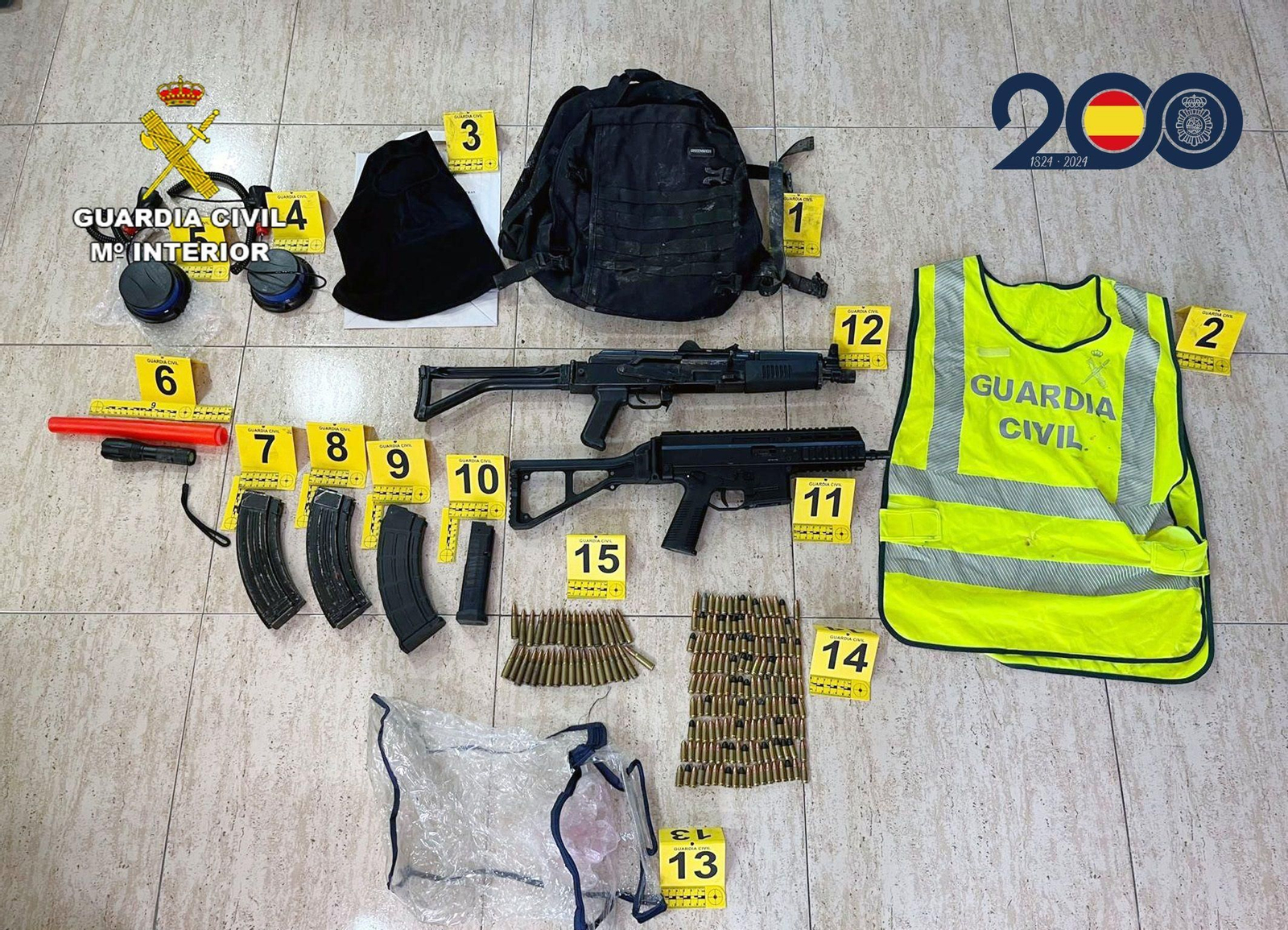 Material intervenido en el marco de la operación 'Vistrelil-Escorpion', desarrollada de forma conjunta por la Policía Nacional y la Guardia Civil