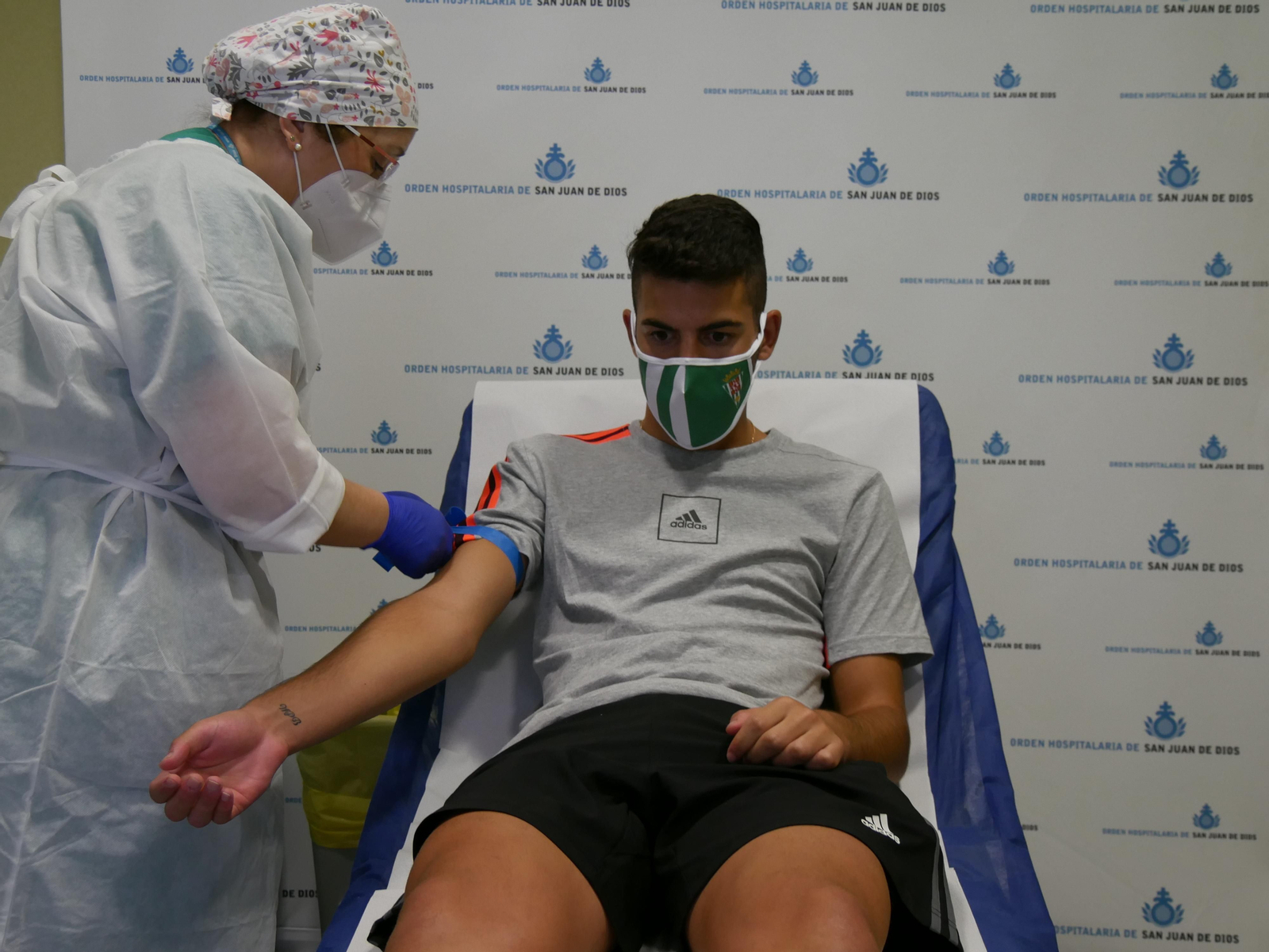 El Córdoba CF echa a andar: las fotos de los reconocimientos médicos