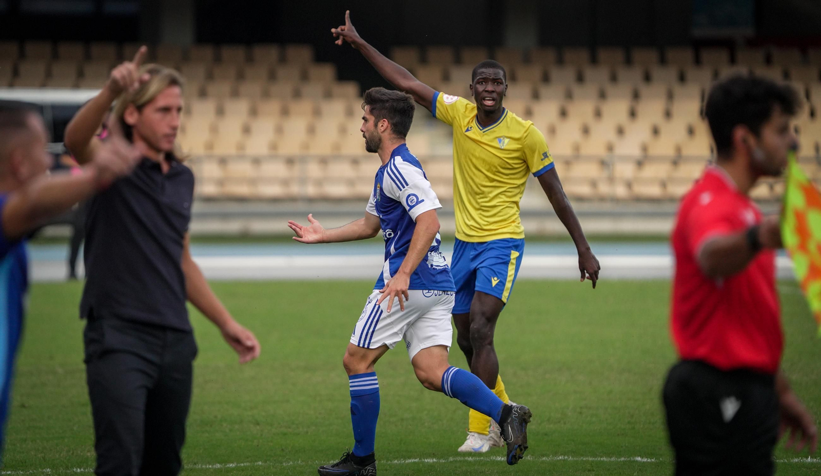 Imágenes del partido del Xerez CD - Cádiz Mirandilla
