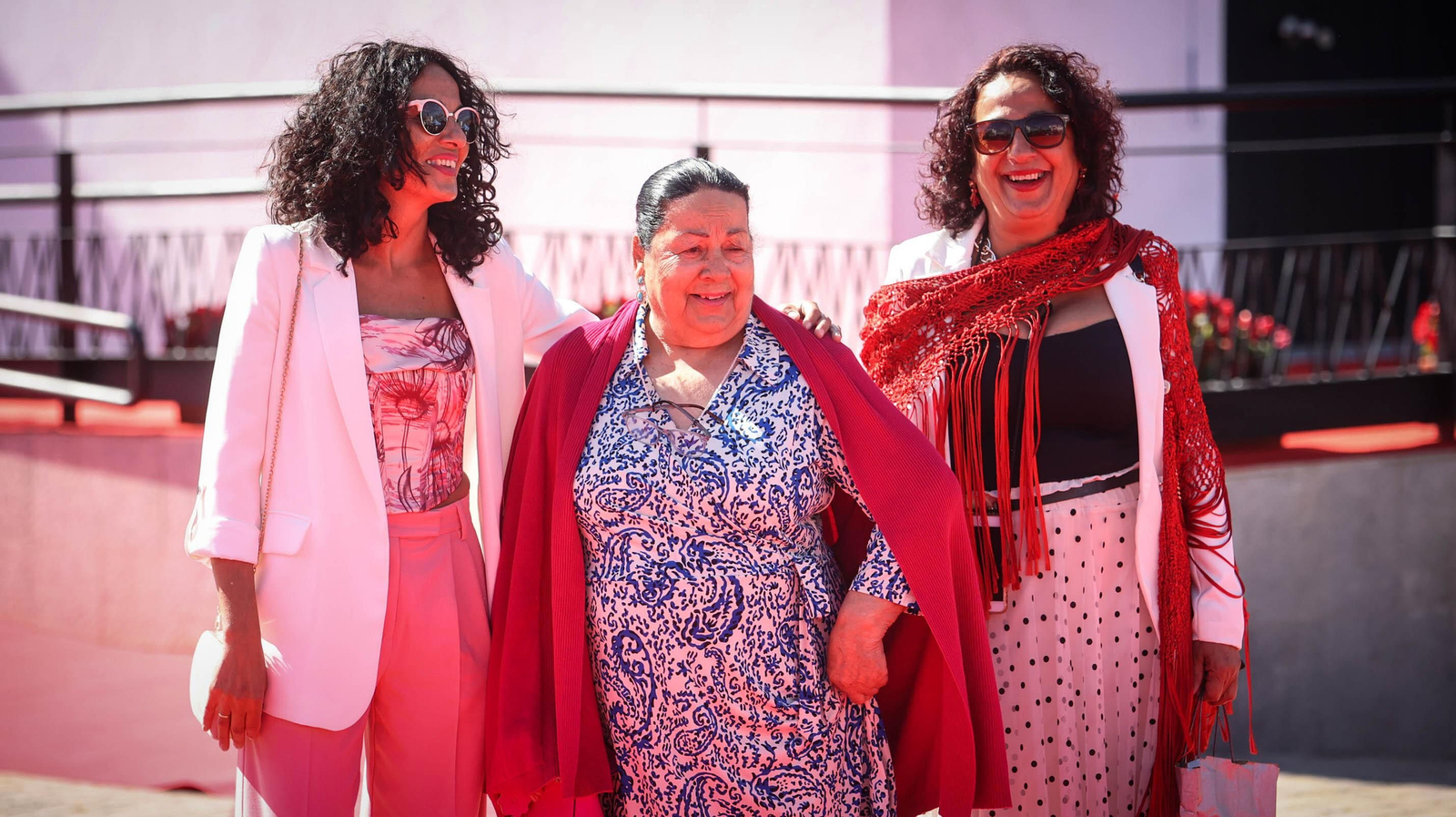 Toda la familia de Lola Flores y muchos famosos en Jerez en la inauguración de su Centro Cultural Toda la familia de Lola Flores y muchos famosos en Jerez en la inauguración de su Centro Cultural