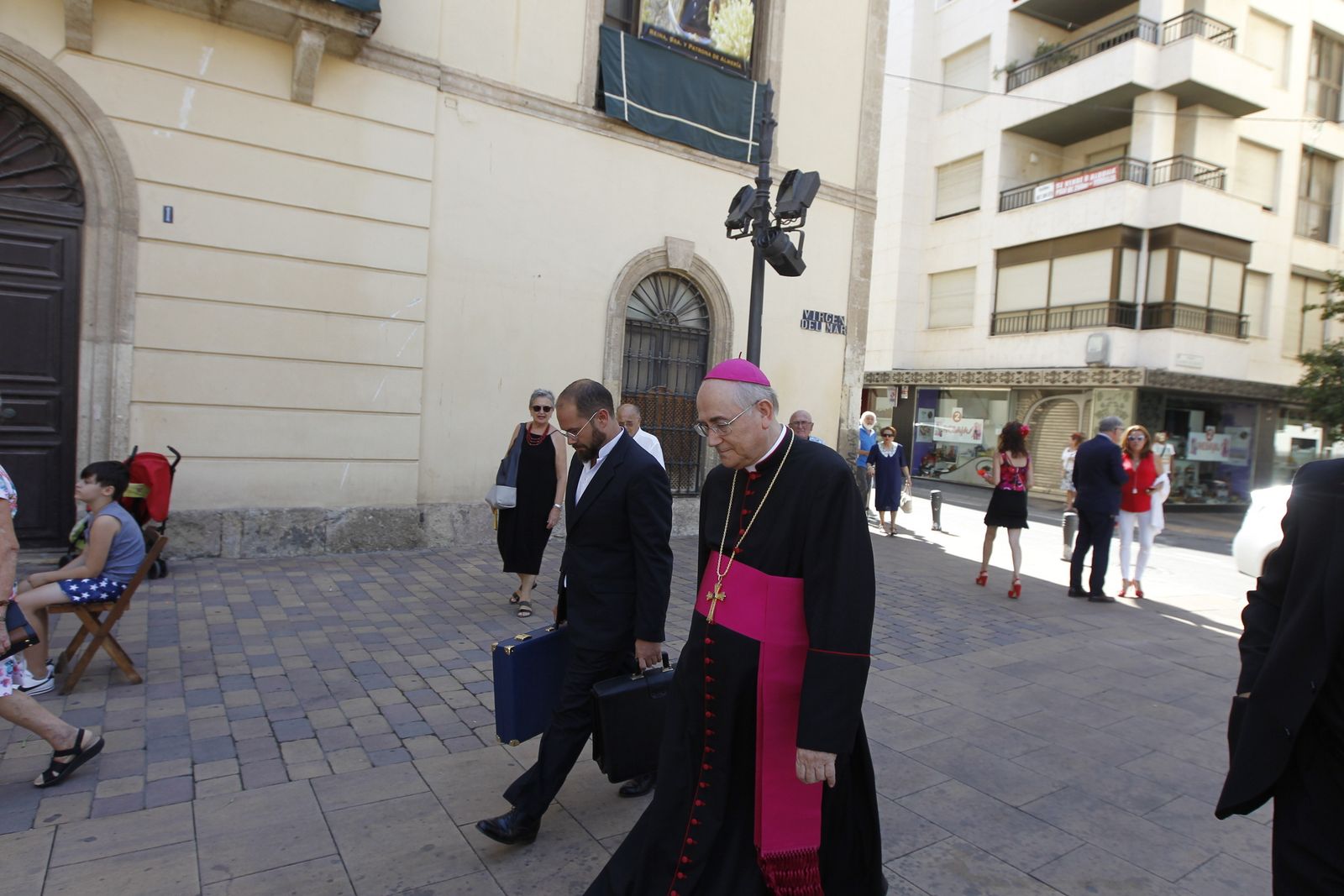Fotogalería misas en honor a la Virgen del Mar. Feria de Almería 2019