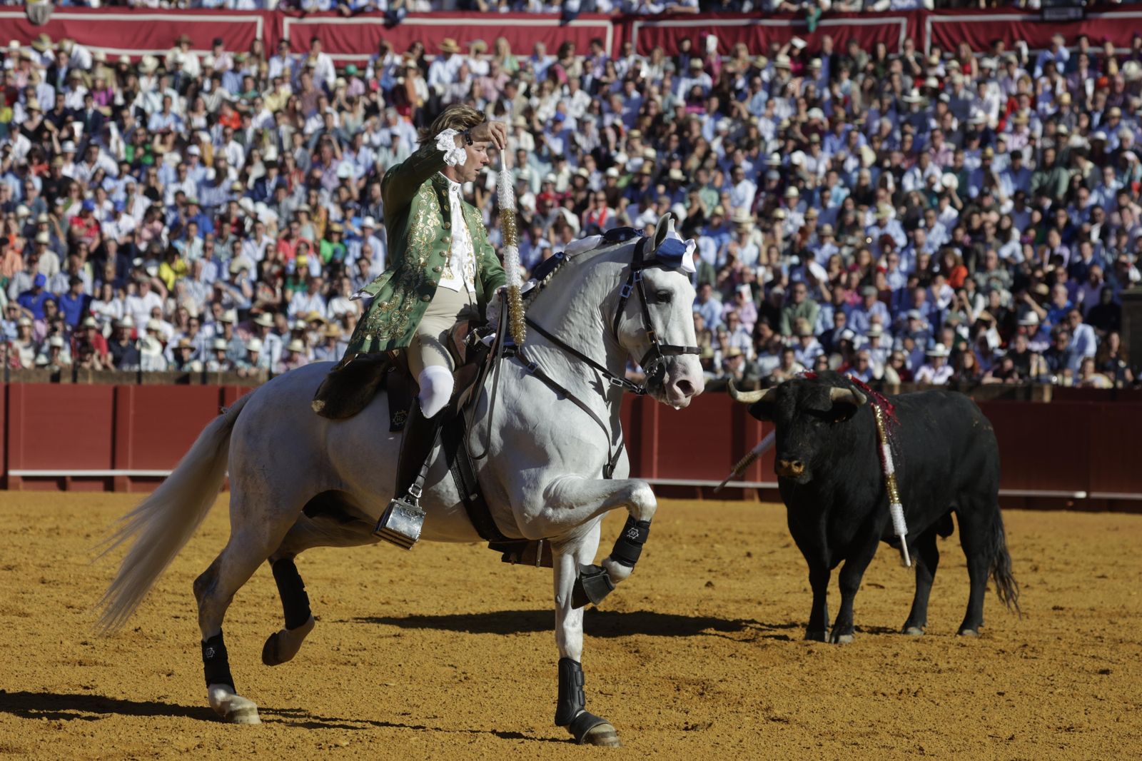 Imágenes de la corrida de rejones en la Maestranza de Sevilla
