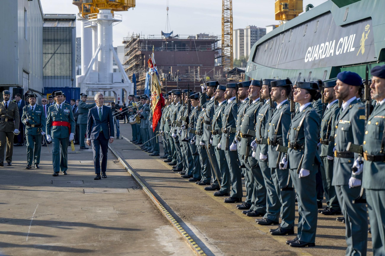 Las fotos de la entrega del buque 'Duque de Ahumada' a la Guardia Civil