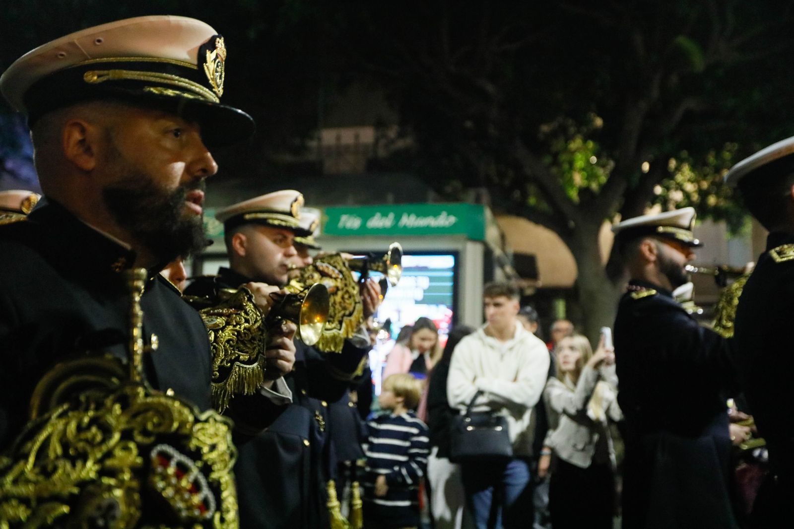 Te contamos en imágenes la Santa Cena tras la lluvia en la ciudad