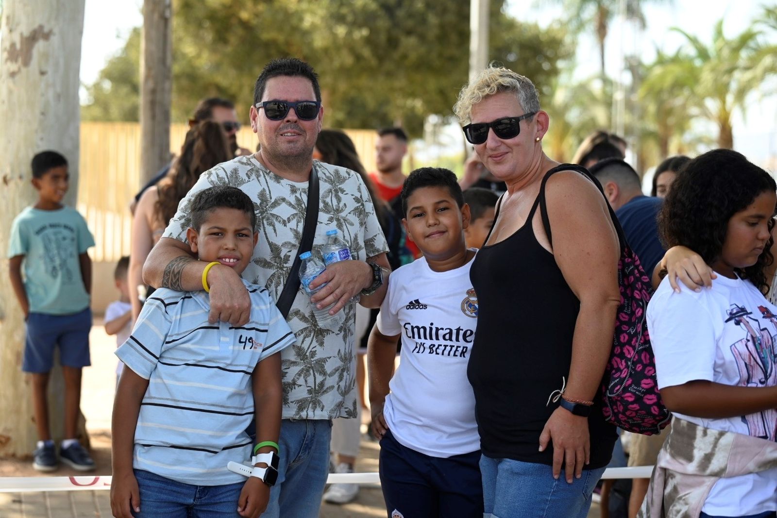 La emotiva despedida de los niños saharauis de Córdoba, en imágenes