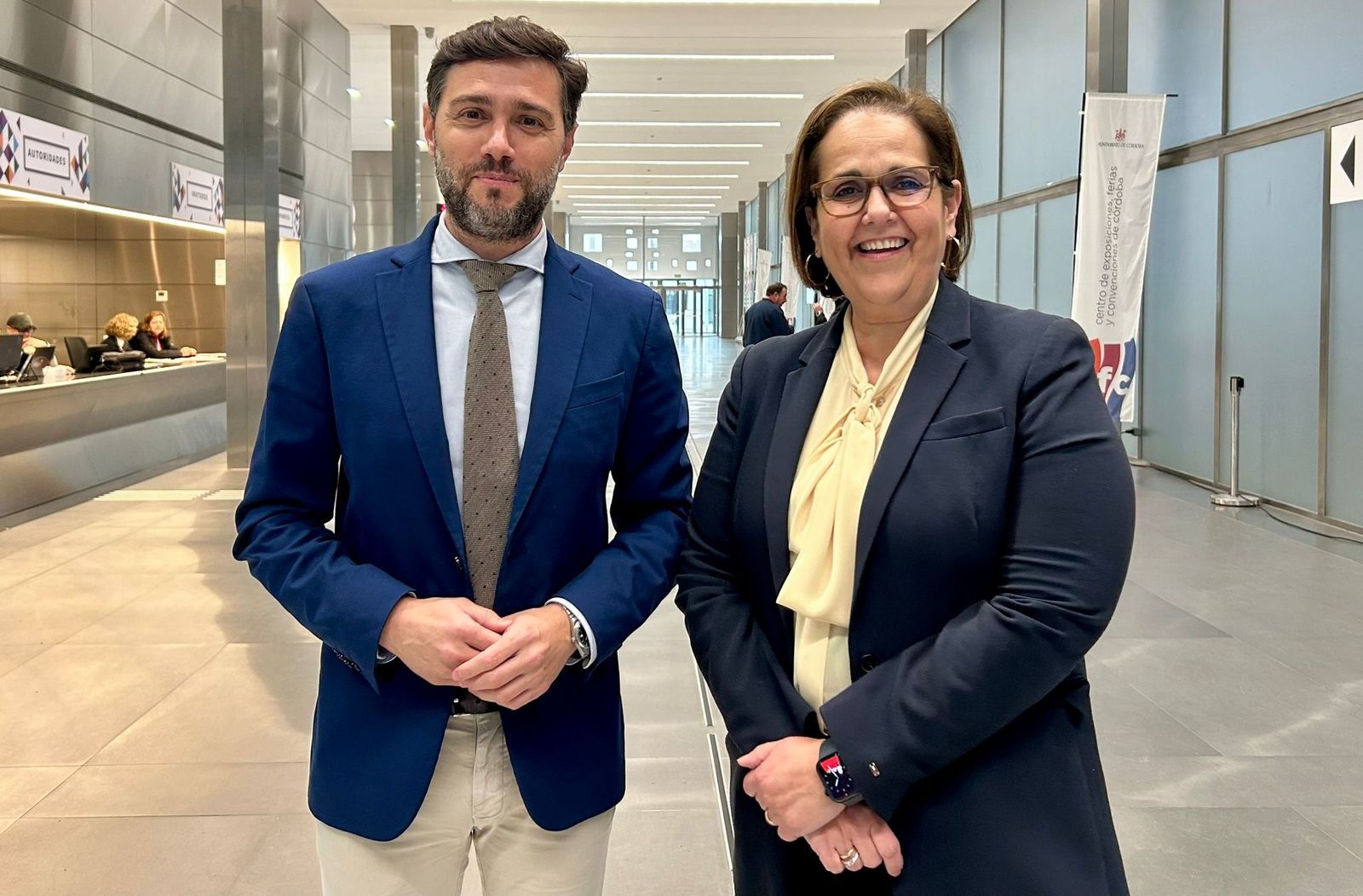 Víctor Macías y Blanca Torrent.