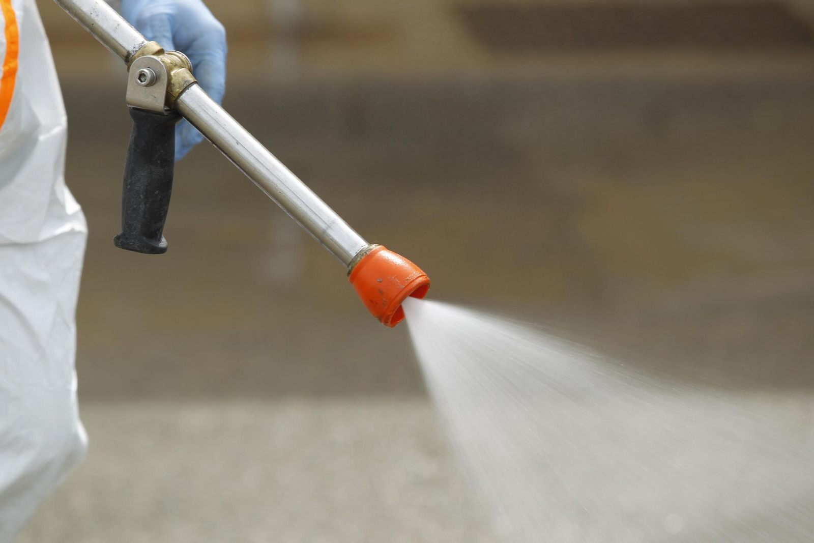 Fotogalería actuación INFOCA y UME por el coronavirus en Almería. Covid-19