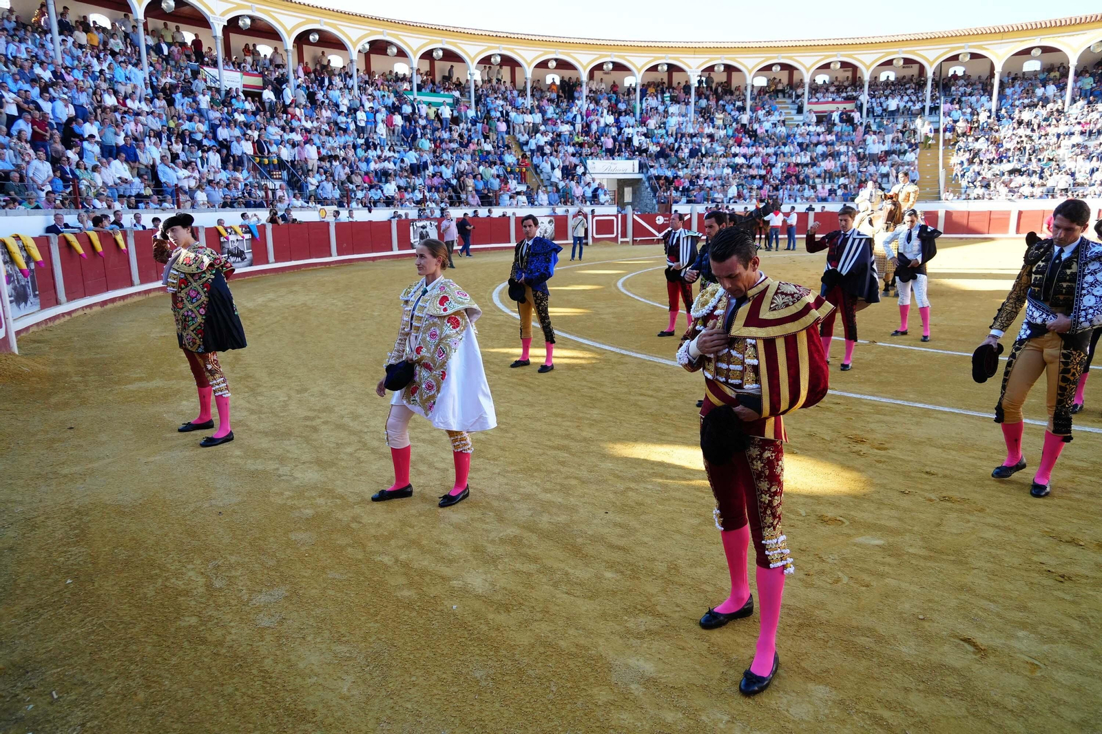 El triunfo de Rocío Romero, Manzanares y Roca Rey en la plaza de toros Pozoblanco, en imágenes