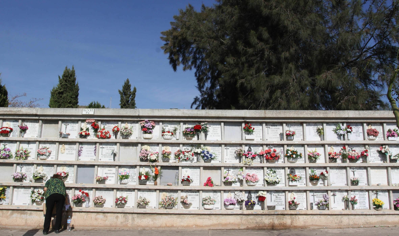 Nichos en el Parque Cementerio de Málaga.