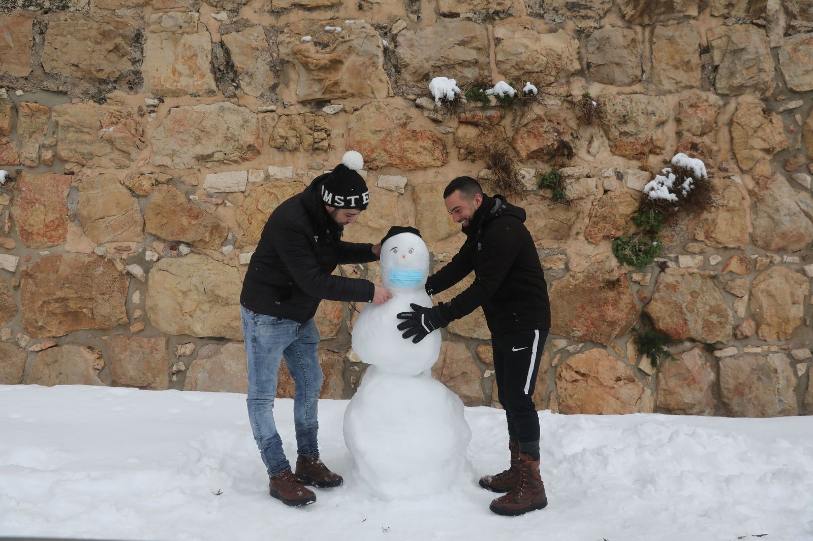 Jerusalén, cubierta de nieve tras el paso del temporal 'Elpida'