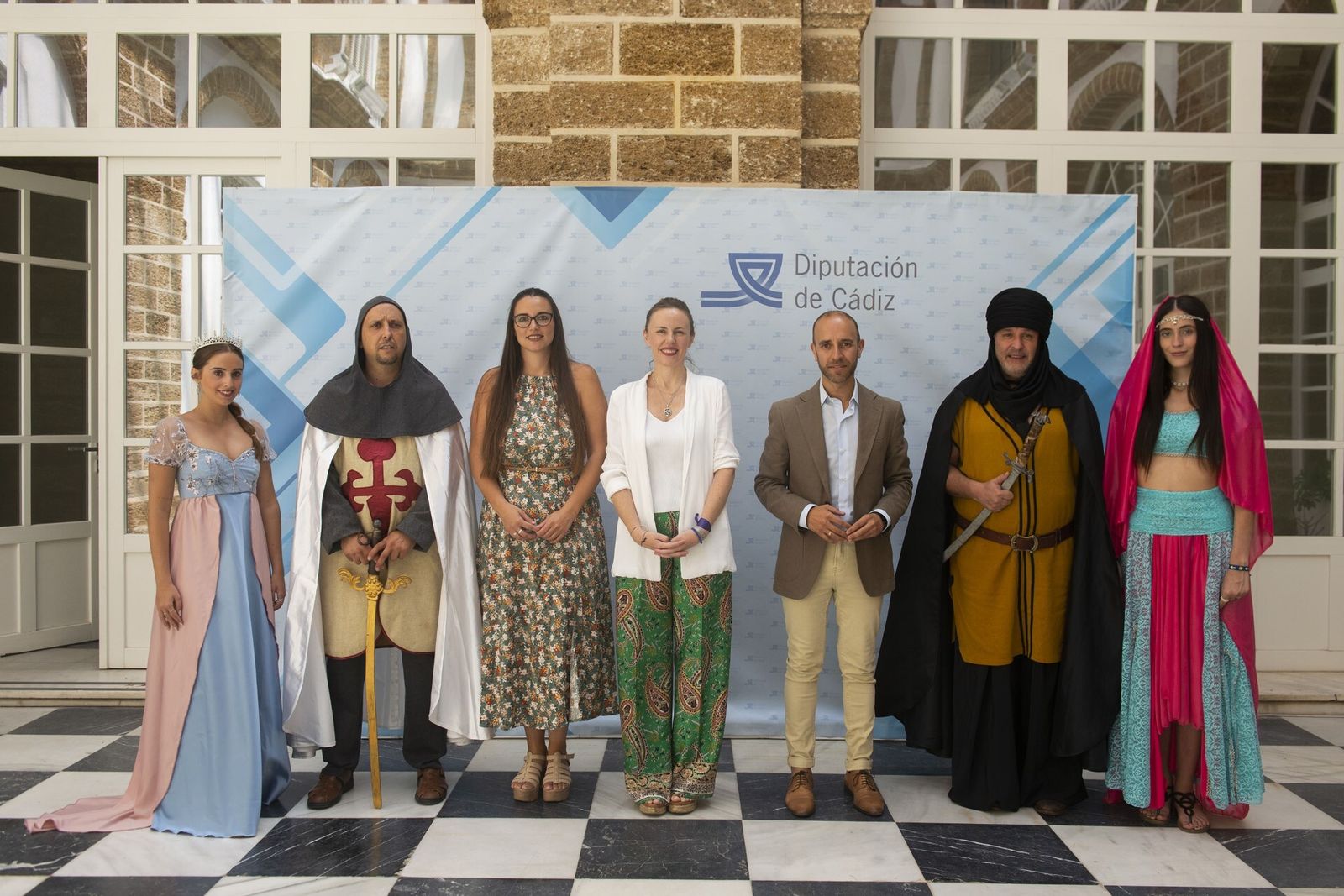 Presenctación de las fiestas de Moros y Cristianos de Benamahoma en la Diputación.