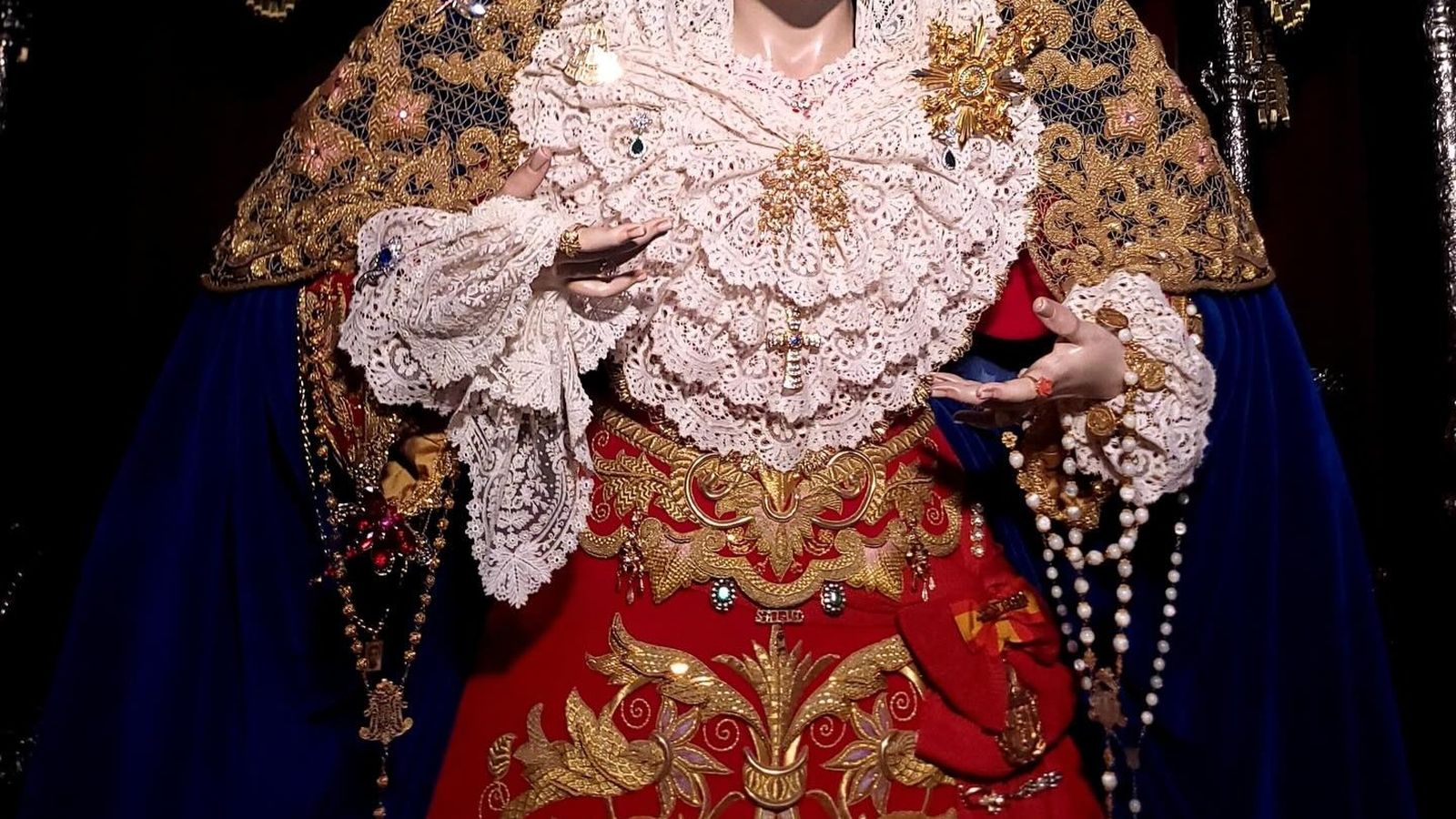 Fotogalería ‘Granada bajo palio’ 2025: Nuestra Señora de la Salud