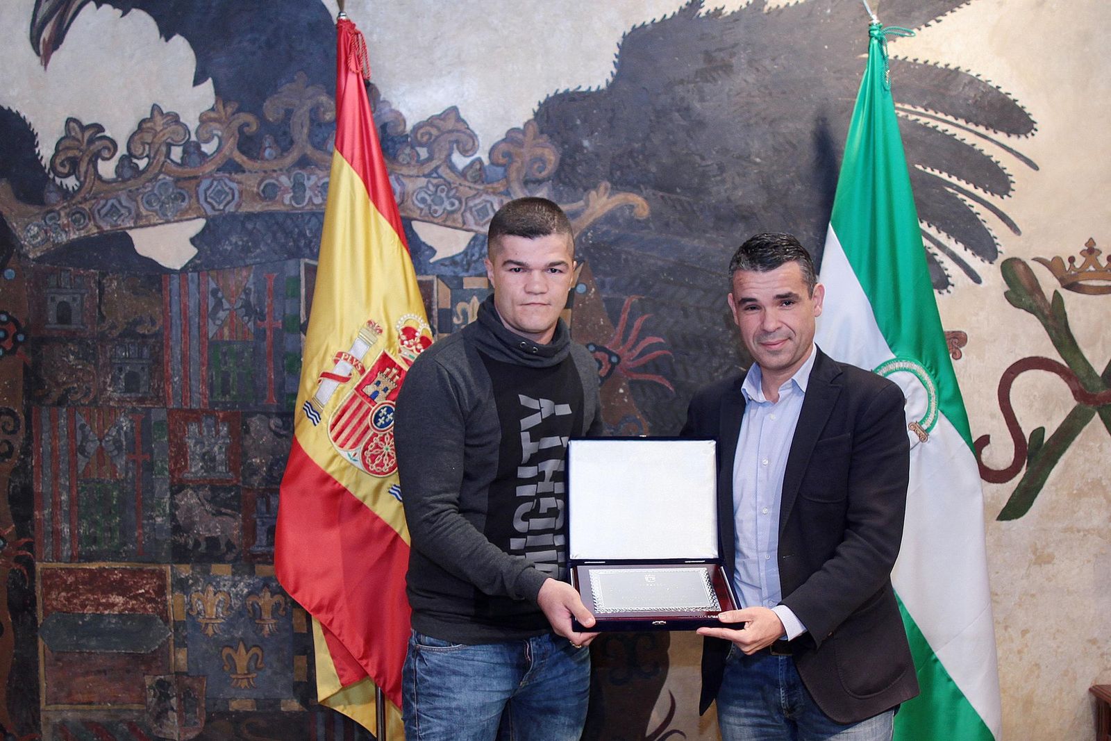 Marbella rinde homenaje a 'El Chato' por su "valentía y esfuerzo"