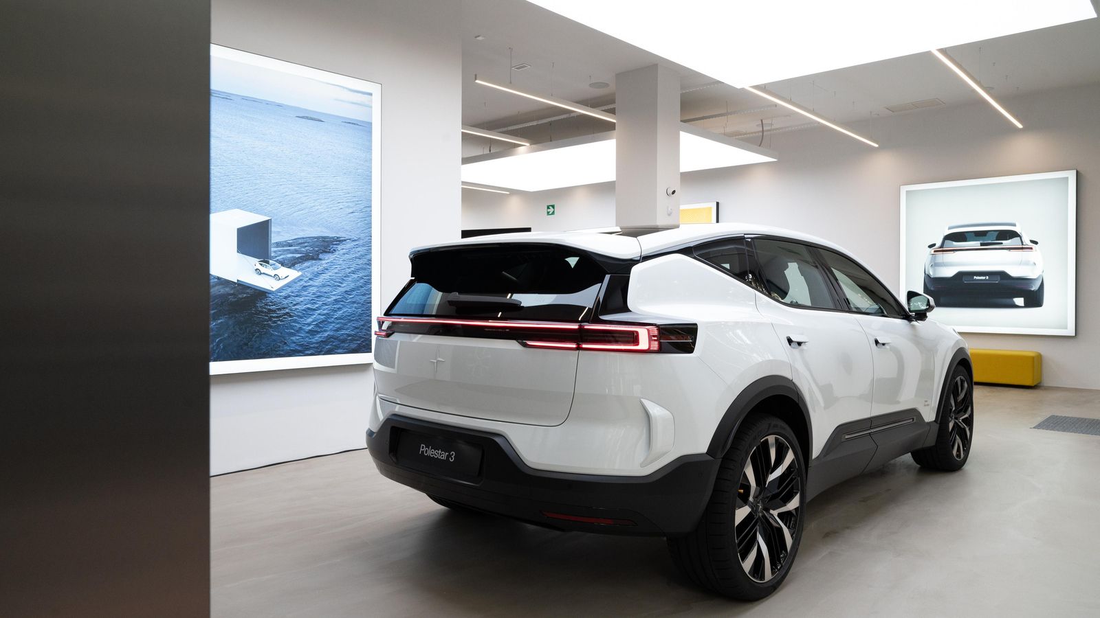 El Polestar 3 será uno de los rivales directos del Audi Q8 e-tron, Mercedes-Benz EQE SUV, Jaguar I-Pace, BMW iX e, incluso, del Volvo EX90 con el que comparte la base técnica.