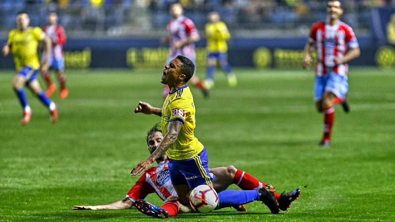 Imágenes del partido de fútbol Cádiz CF - CD Lugo