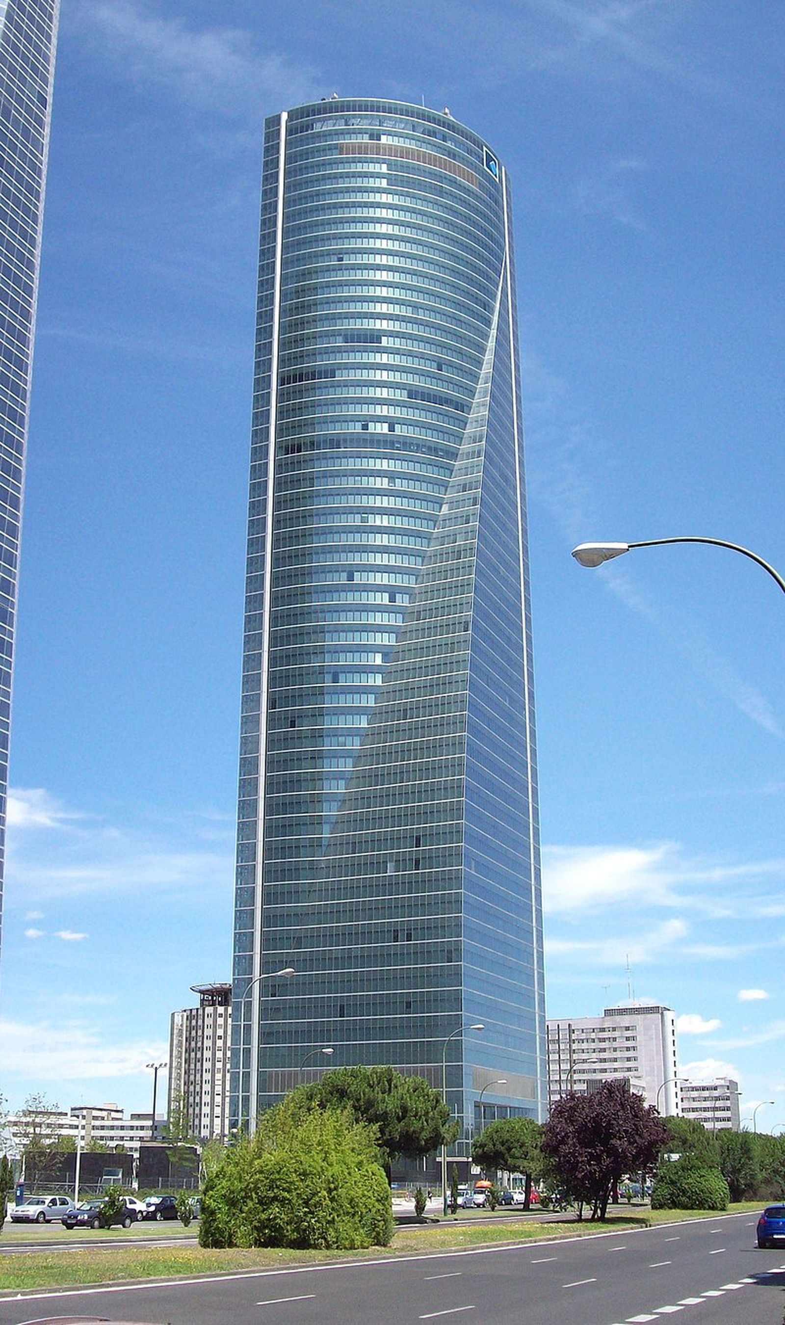 Torre Emperador Inc., antes Torre Espacio