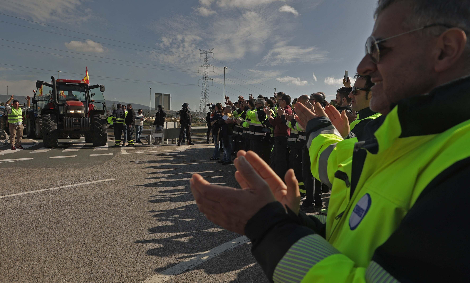 Fotos de la tractorada de agricultores del Valle del Guadiaro en el Campo de Gibraltar