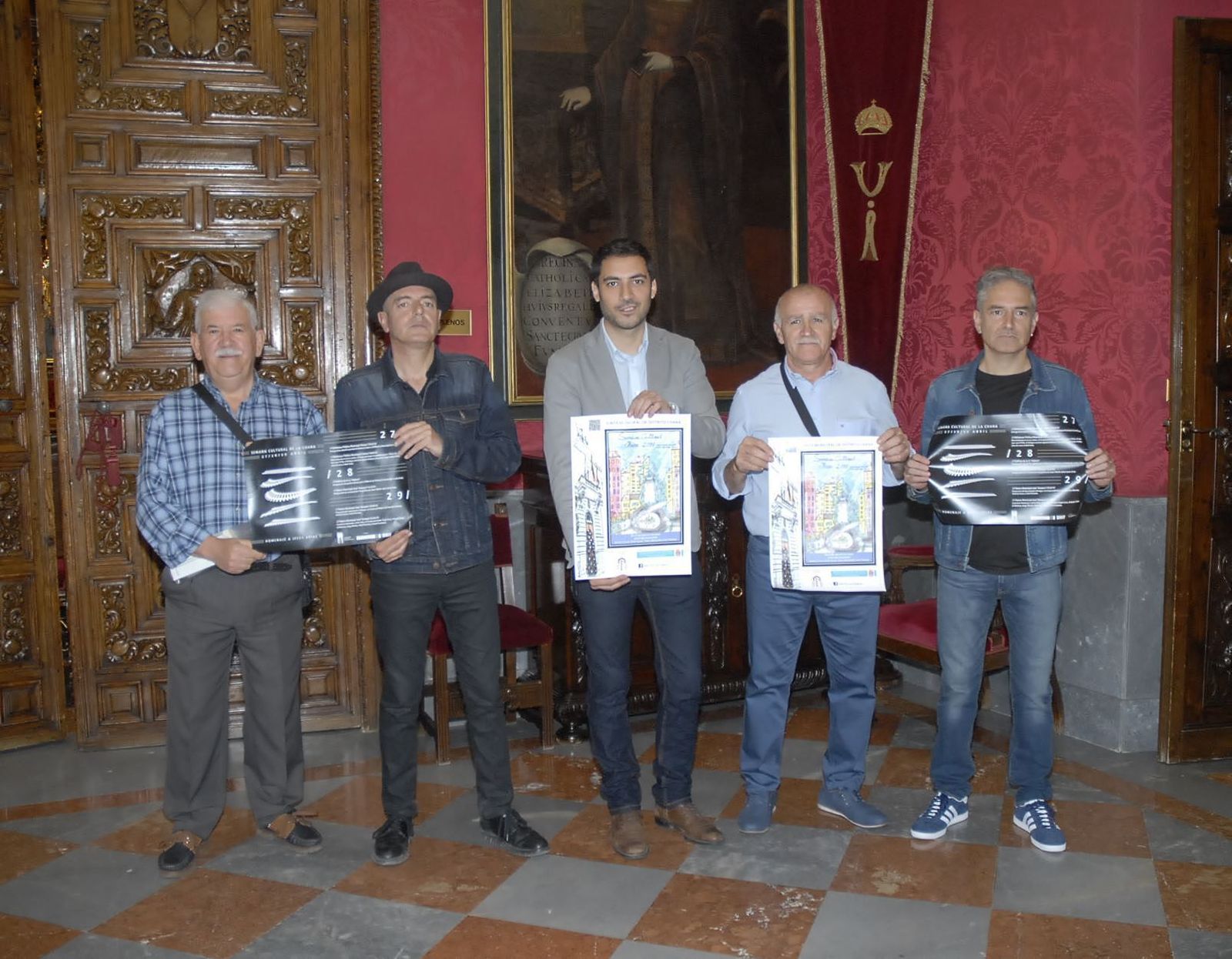 La presentación tuvo lugar en el Ayuntamiento de Granada.