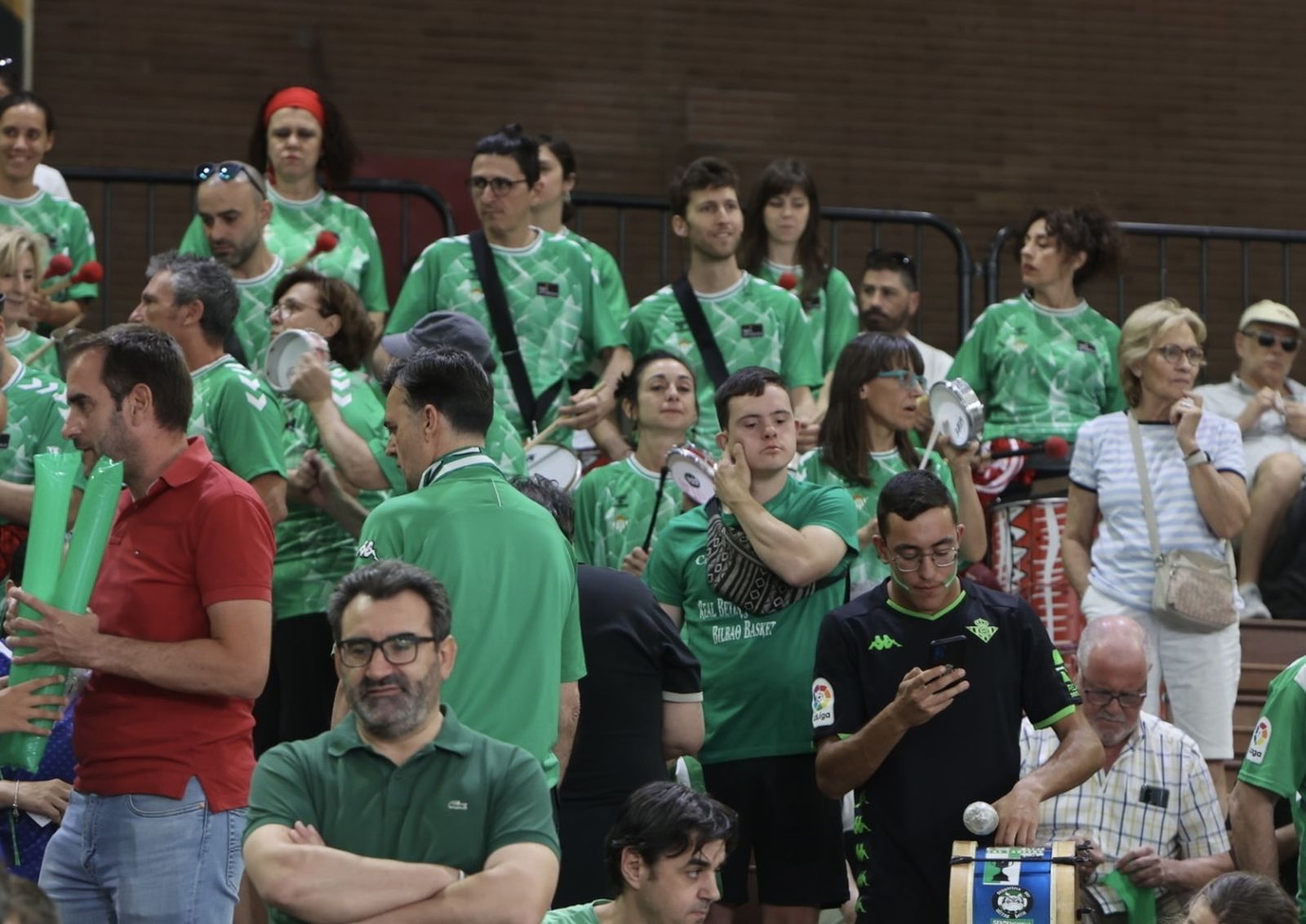 Búscate en el o Betis Granada de baloncesto