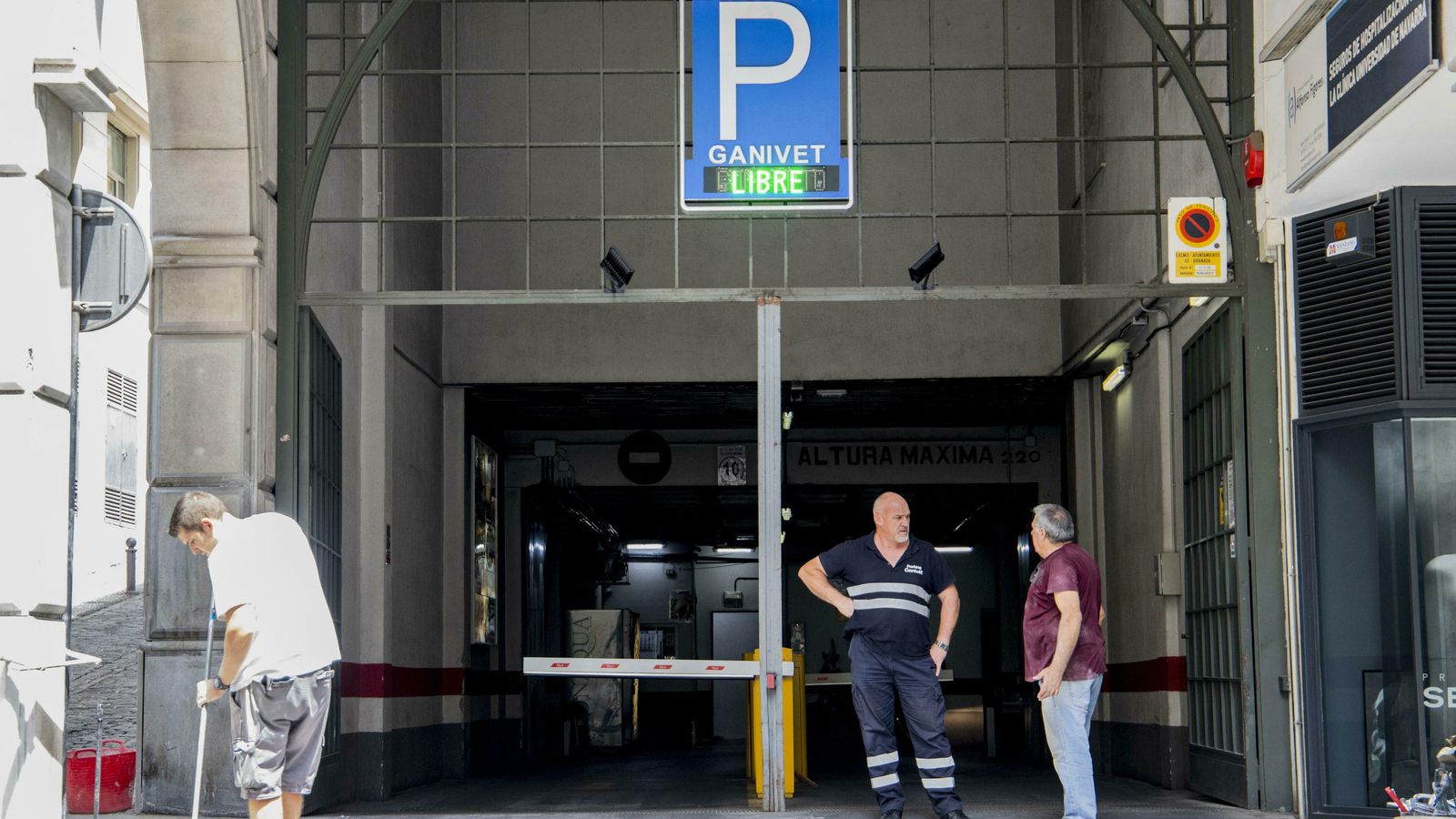 Trabajadores del parking de Ganivet