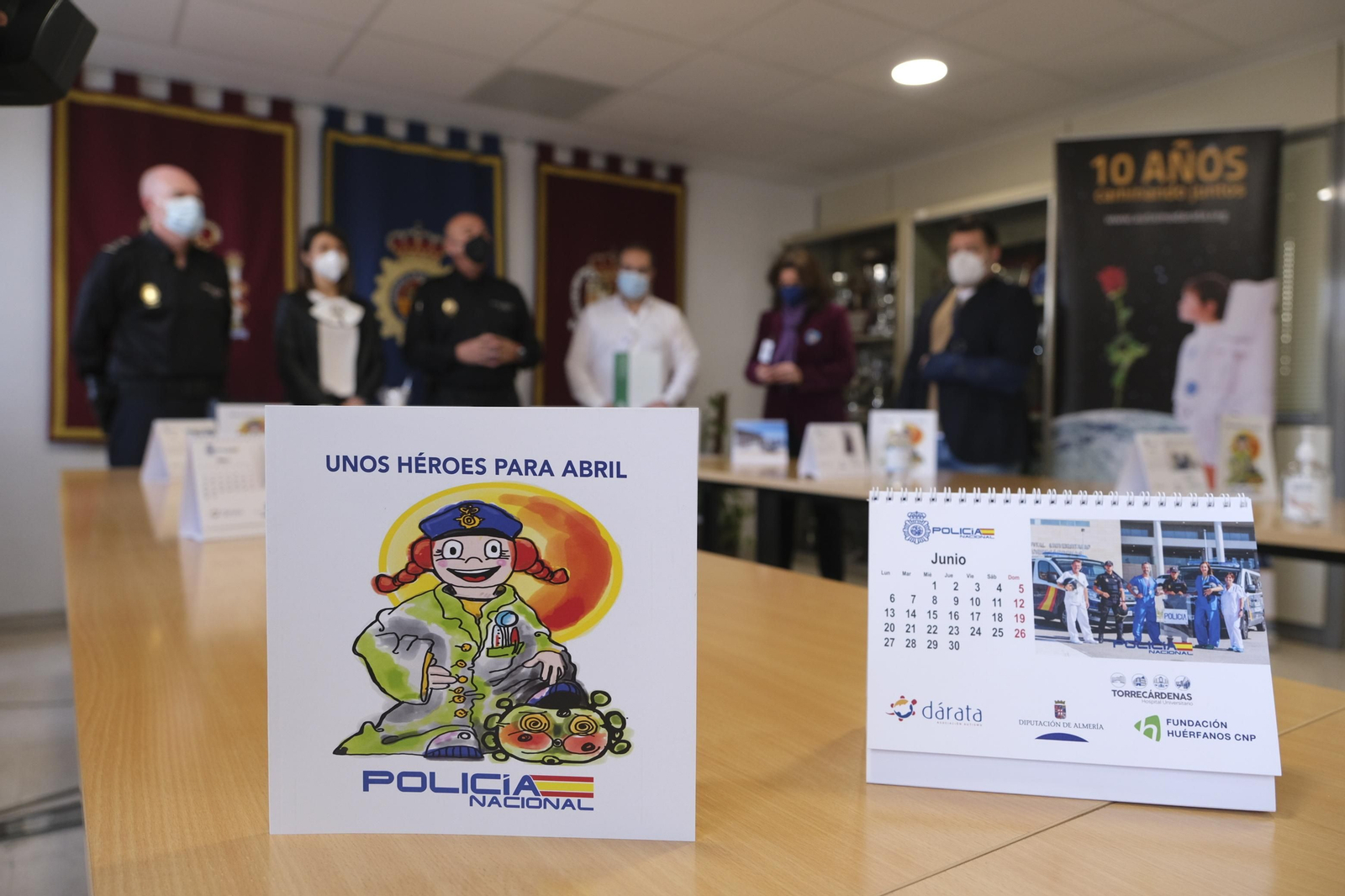 Presentación calendario solidario asociación autismo Dárata. Almería