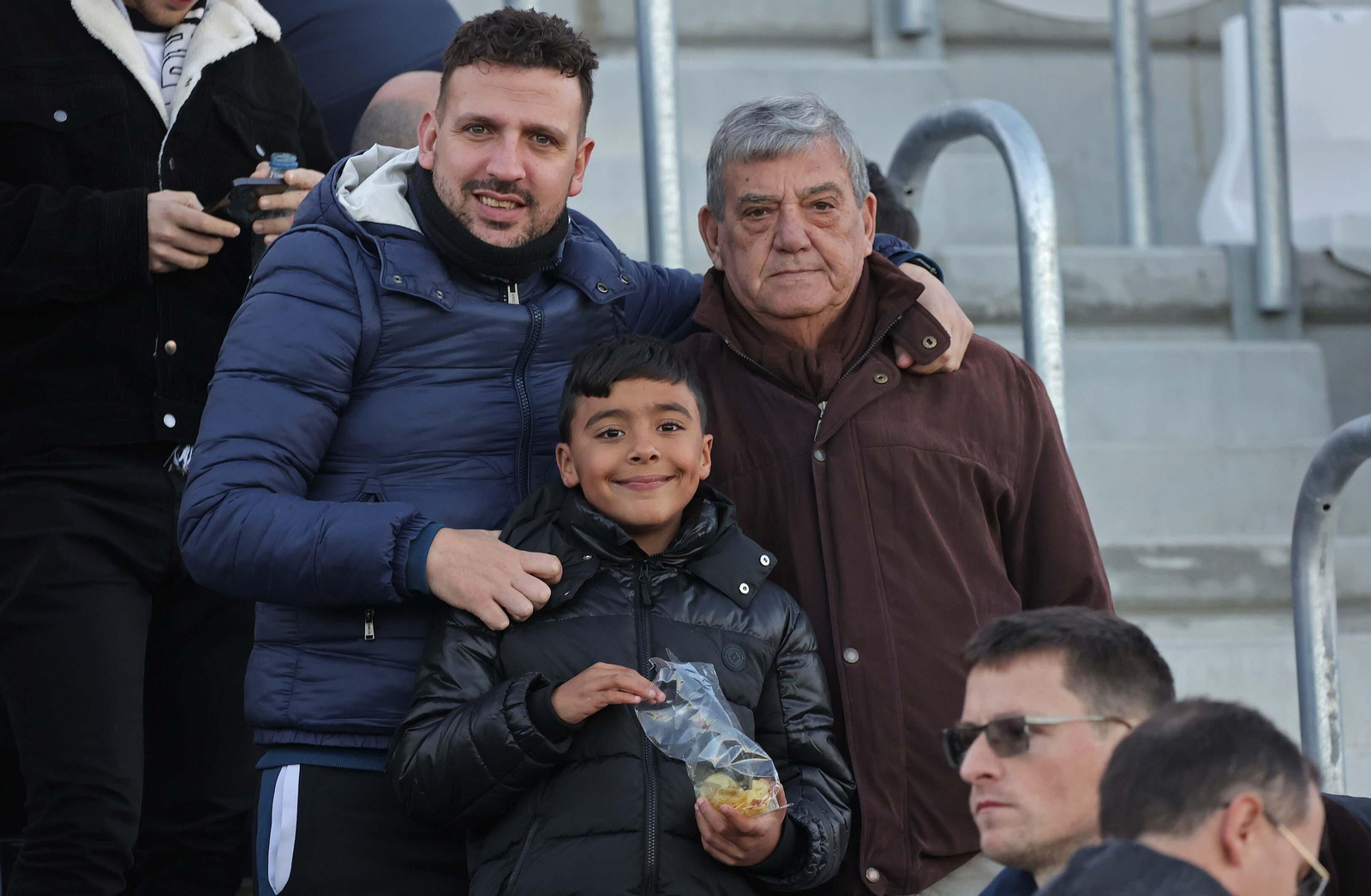 Búscate durante el Balona - Antoniano en el Ciudad de La Línea