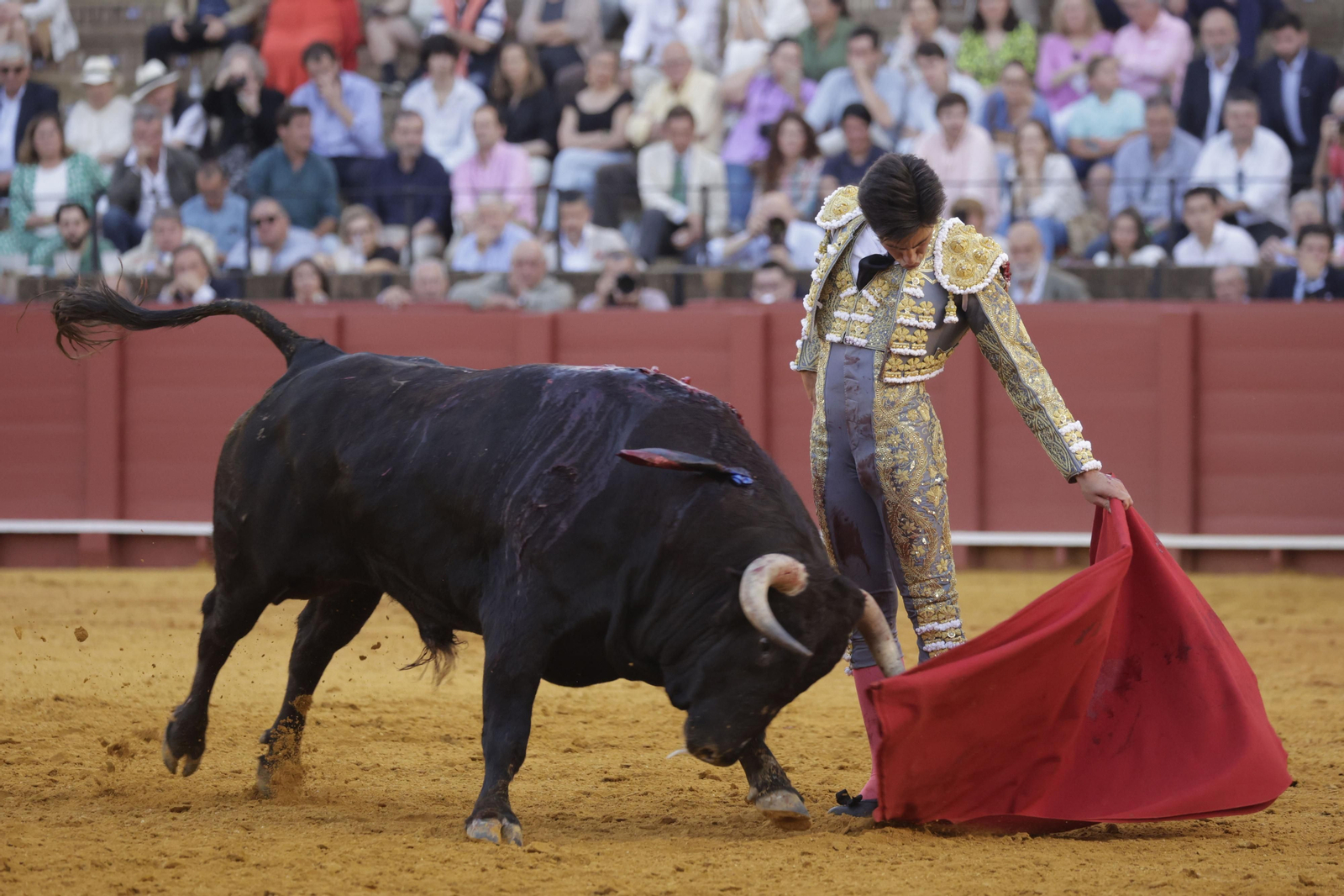 Las imágenes de la tercera de abono en la Maestranza de Sevilla