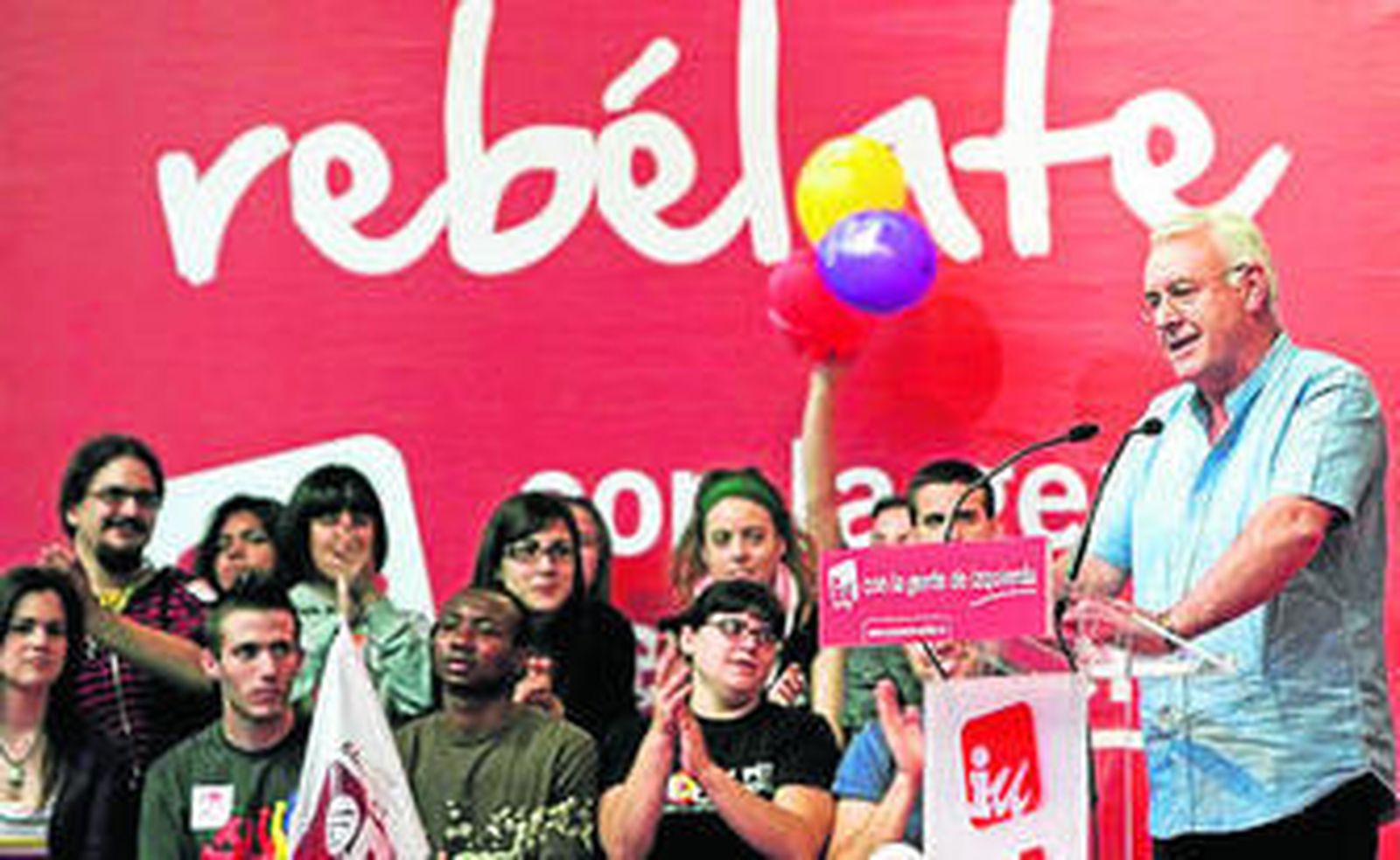 Lara durante un mitin de IU el sábado en Valencia.