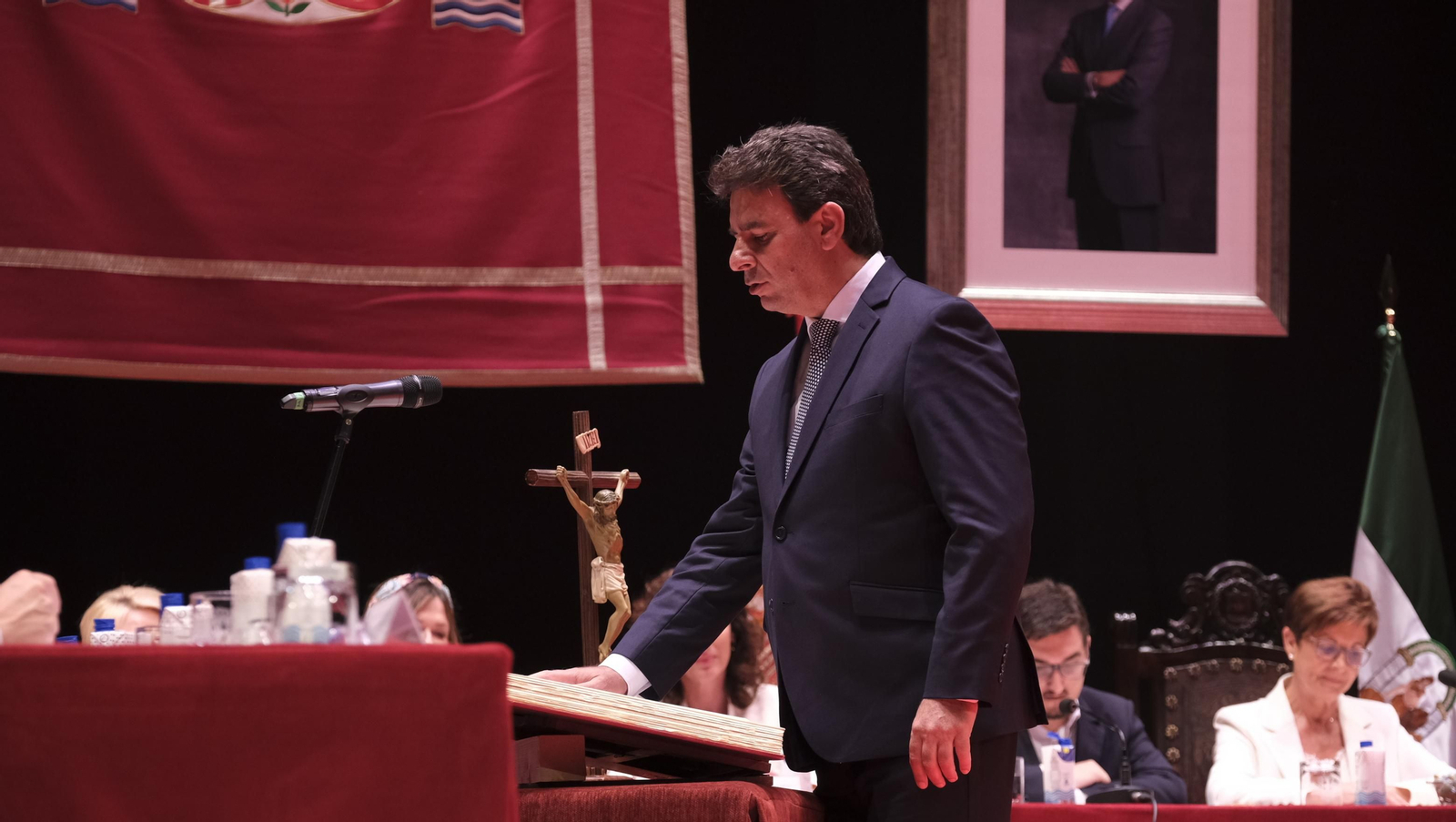 Imágenes de la constitución de la Corporación Municipal de almería, con María Vázquez como Alcaldesa