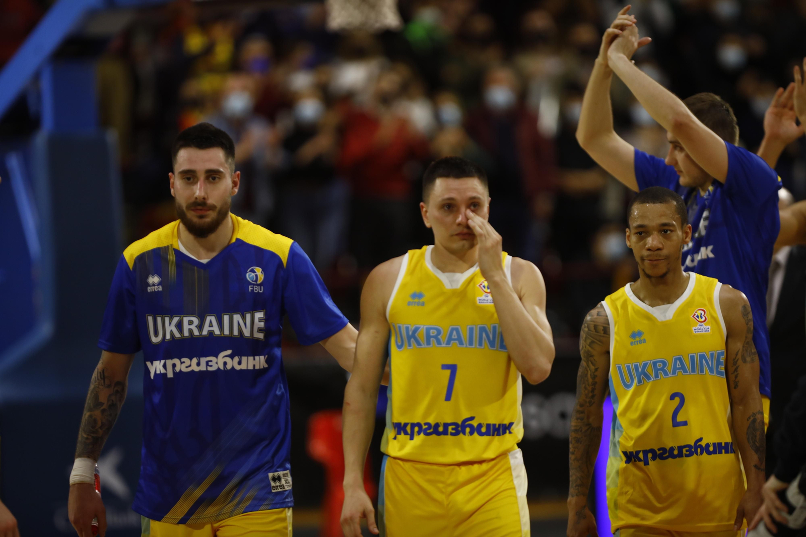 Las imágenes del emotivo encuentro entre España y Ucrania en Córdoba