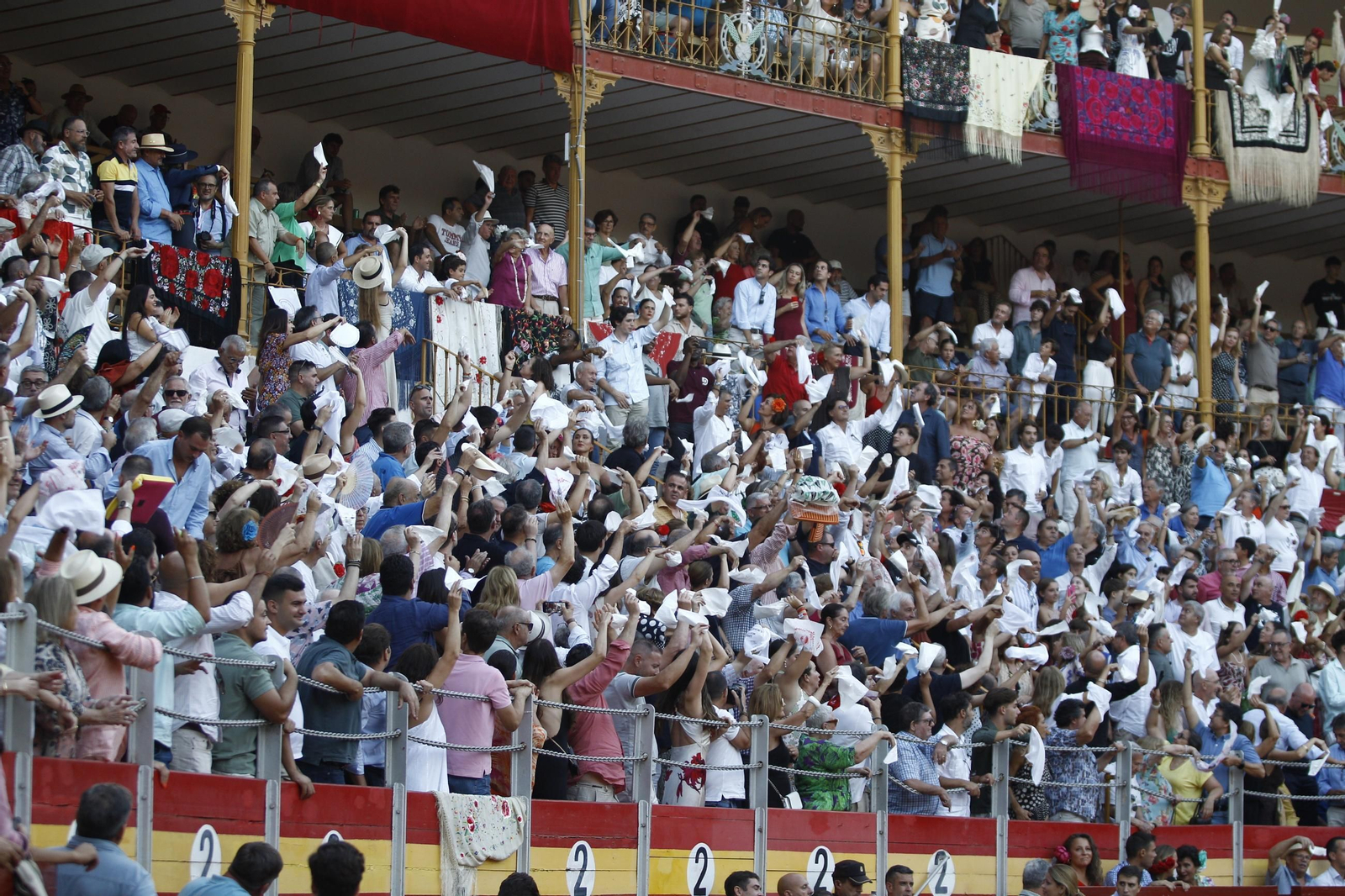 Las mejores imágenes de los toreros Fortes, Juan Ortega y David de Miranda en la Feria de Almería 2025