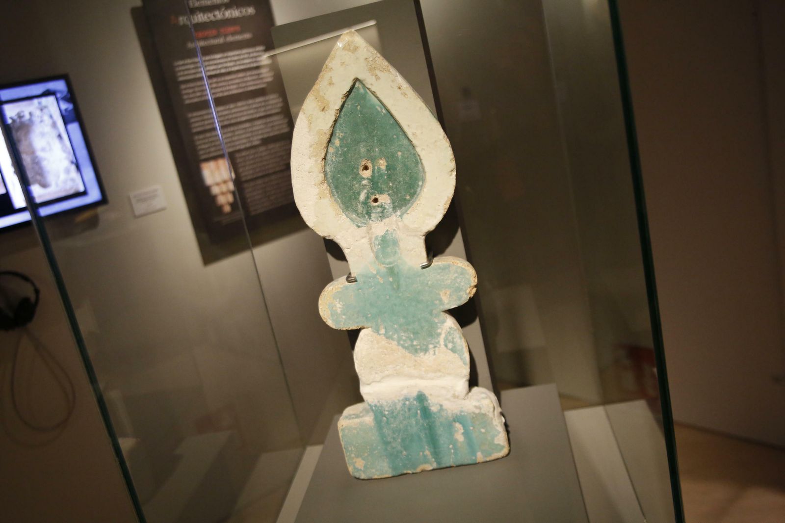 La visita de la reina Letizia, en imágenes