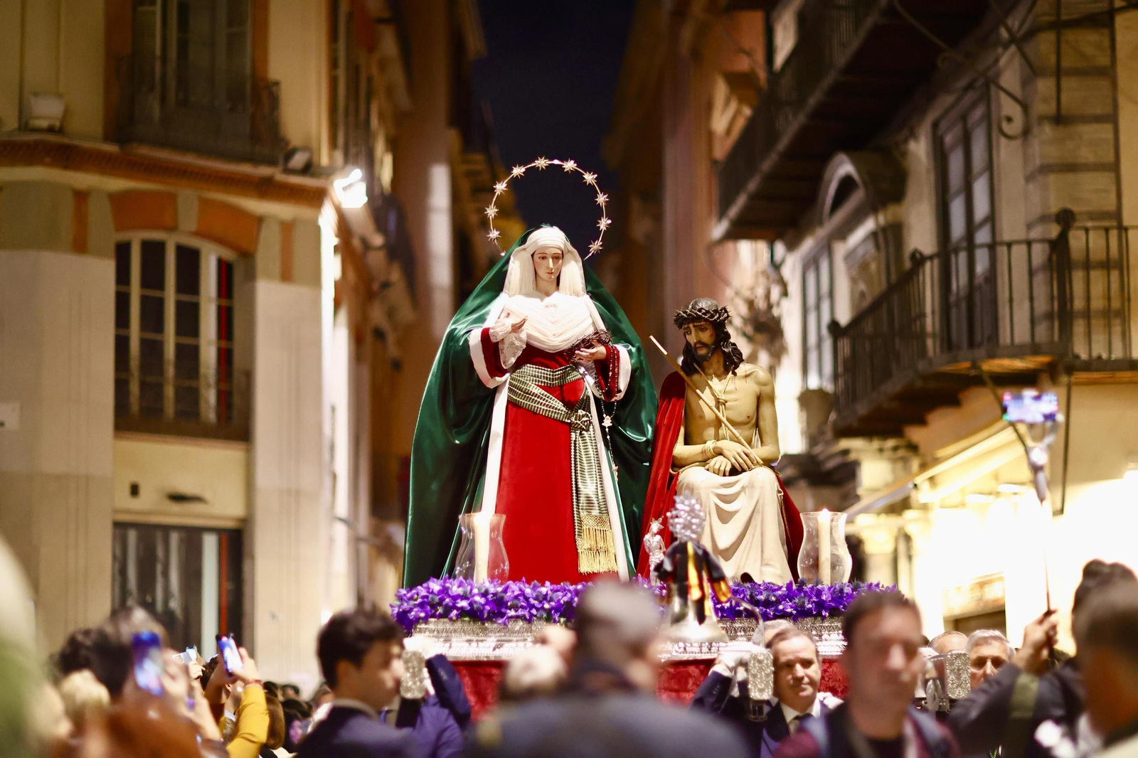 Semana Santa Málaga 2025 | Los traslados de Estudiantes, Paloma y Esperanza, en fotos