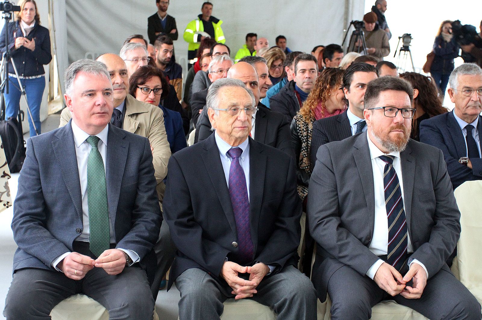 Imágenes de la colocación de la primera piedra de la planta de ElPozo en Jabugo.
